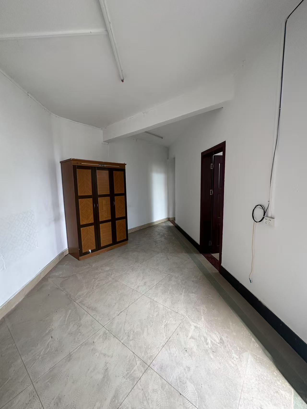 侨中公寓 2室1厅1卫 800.0元/月 侨中公寓 2室1厅1卫 800.0元/月室内图