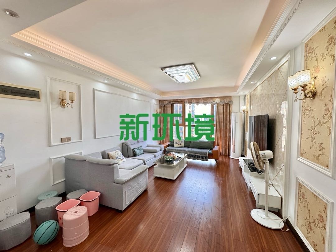 山水印象 3室2厅2卫 2200.0元/月 山水印象 3室2厅2卫 2200.0元/月室内图