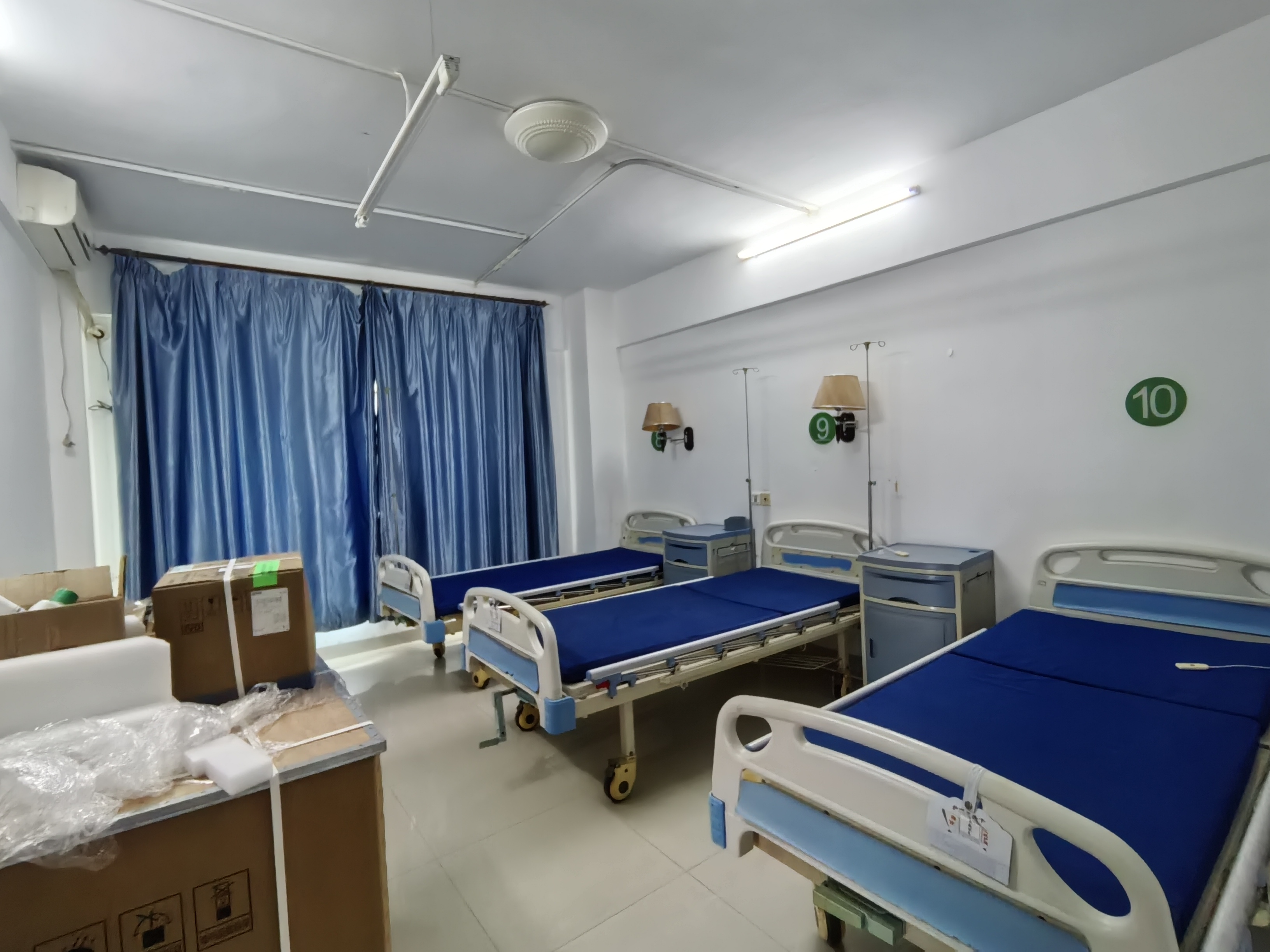 滨江温泉花园 3室2厅2卫 130.0万 滨江温泉花园 3室2厅2卫 130.0万客厅