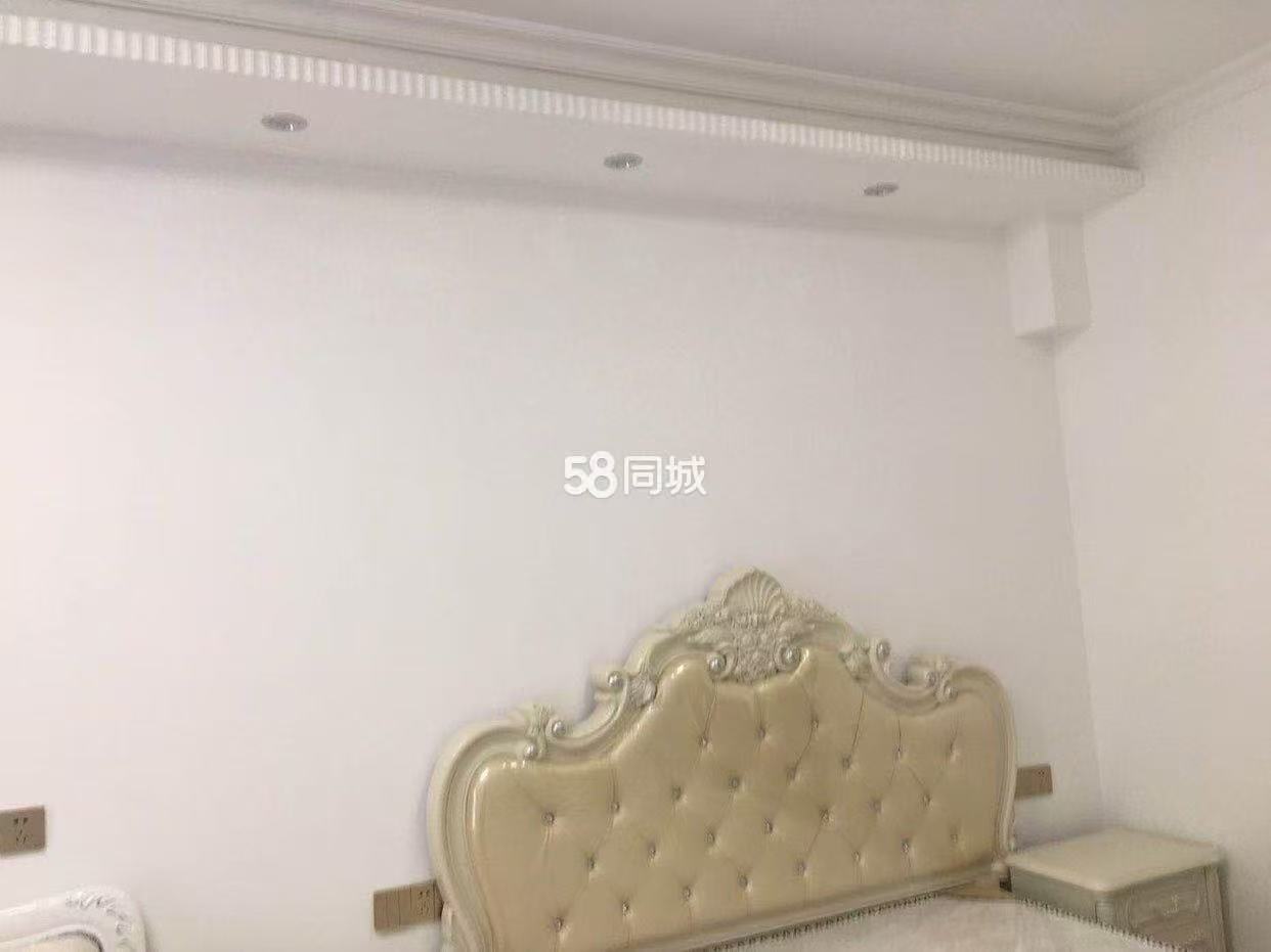 金河湾1881  1室1厅1卫   1500.00元/月室内图