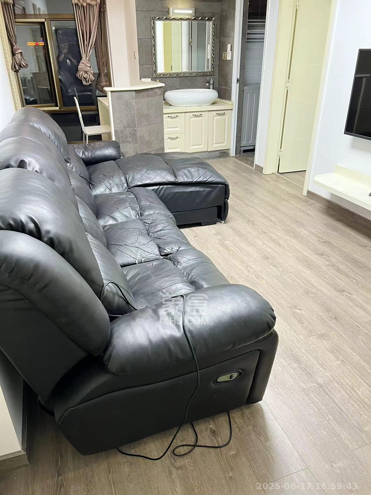 铂宫  1室1厅1卫   2500.00元/月室内图