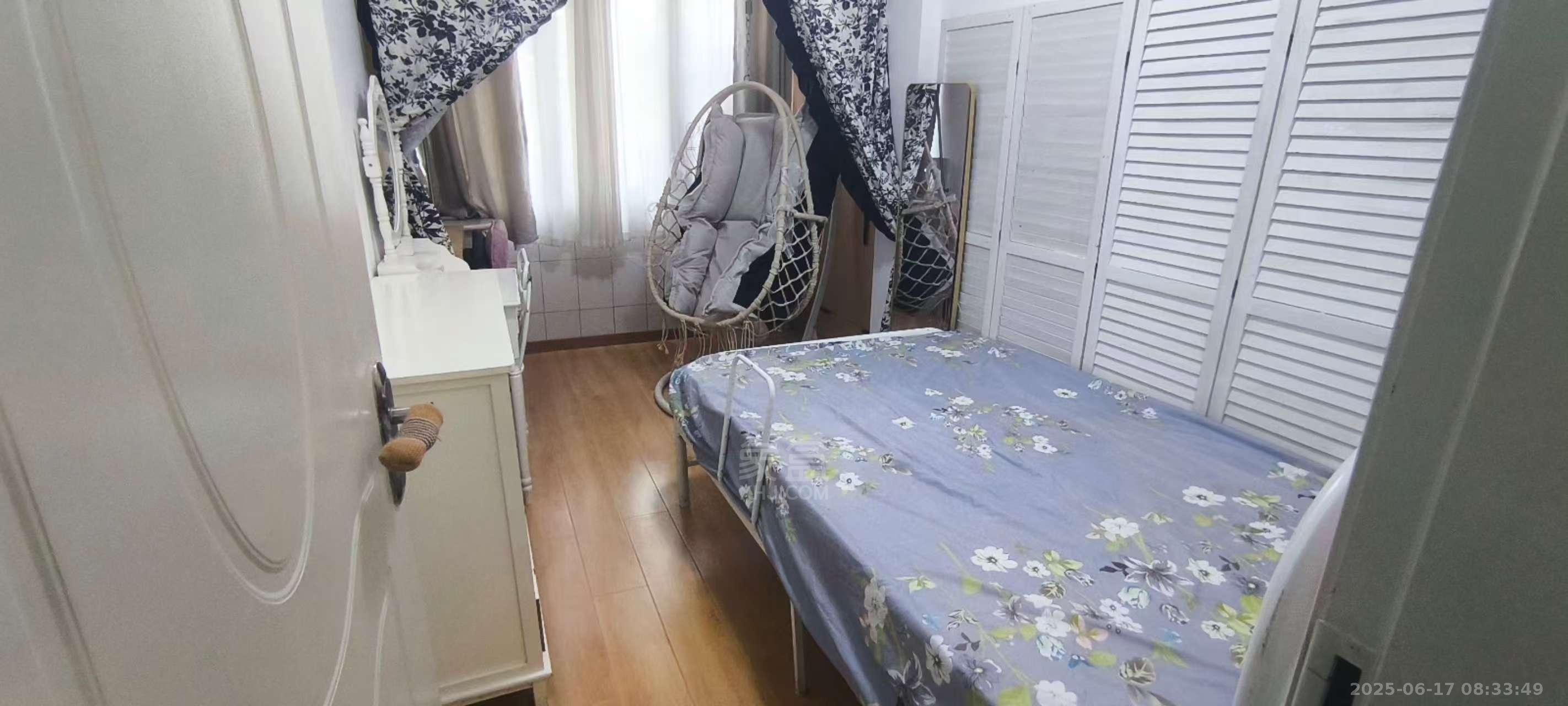 铁路小区  2室1厅1卫   1200.00元/月户型图