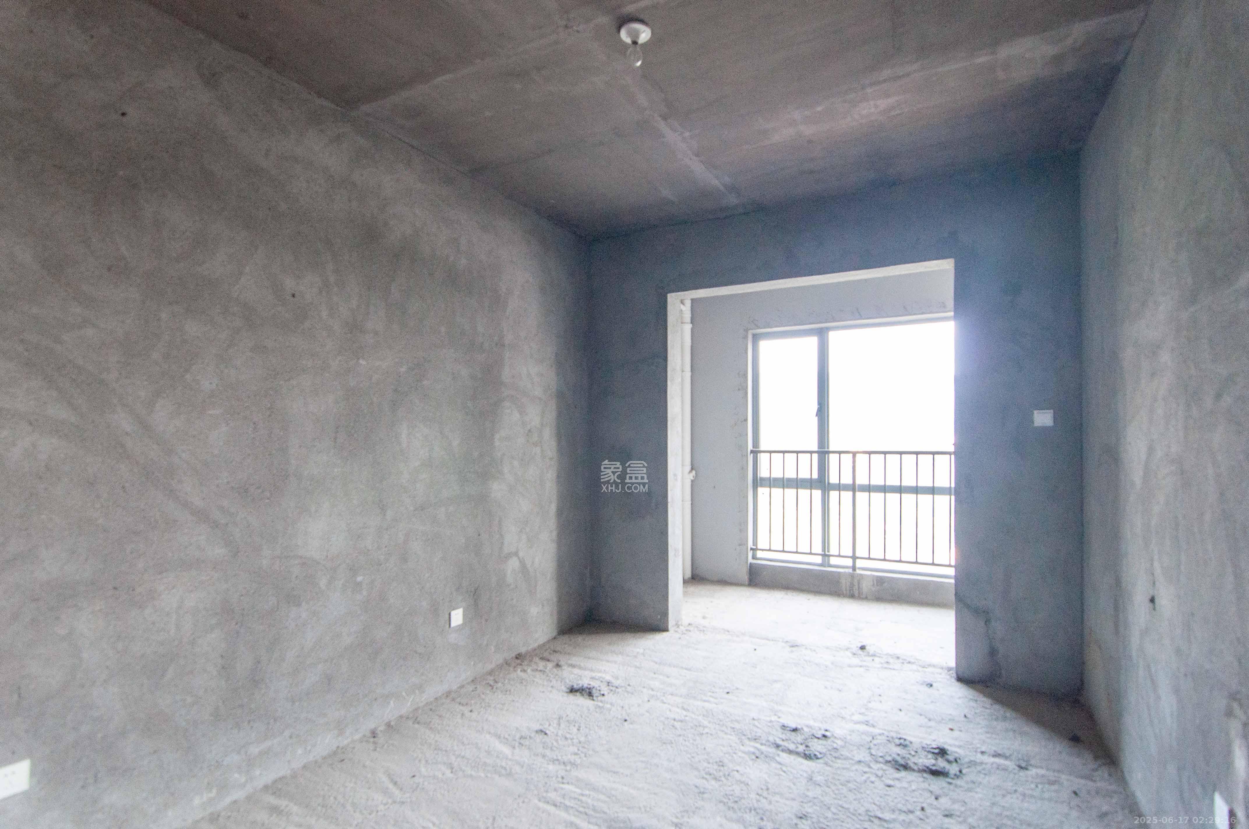 恩瑞御西湖 4室2厅3卫 310.0万 恩瑞御西湖 4室2厅3卫 310.0万其他