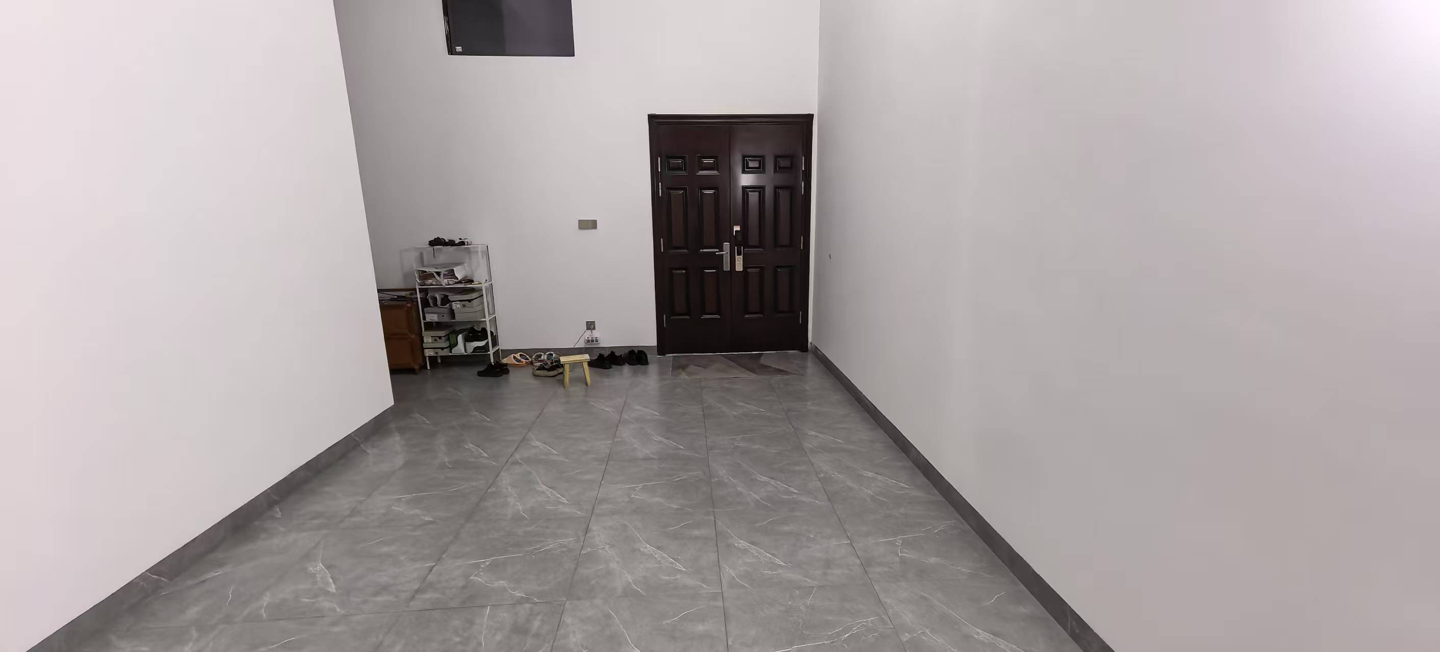 万丰上院左岸 5室3厅4卫 390.0万 万丰上院左岸 5室3厅4卫 390.0万室内图