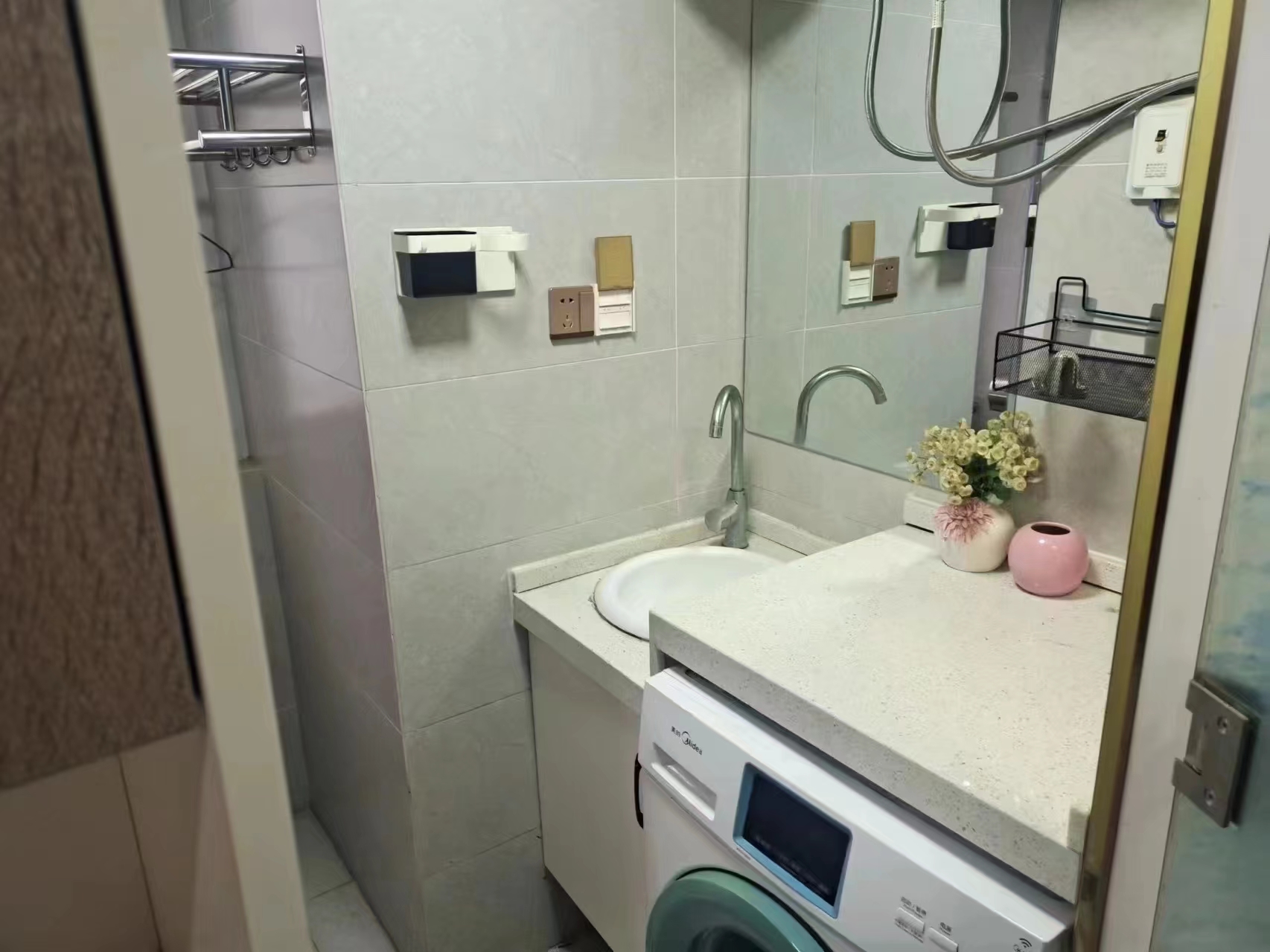 佳源罗马都市  1室1厅1卫   1200.00元/月室内图