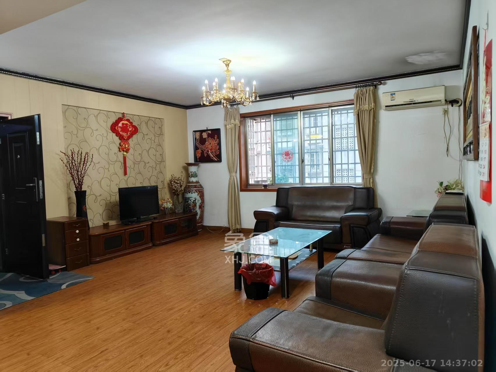 天鸿小区 3室2厅2卫 1900.0元/月 天鸿小区 3室2厅2卫 1900.0元/月室内图