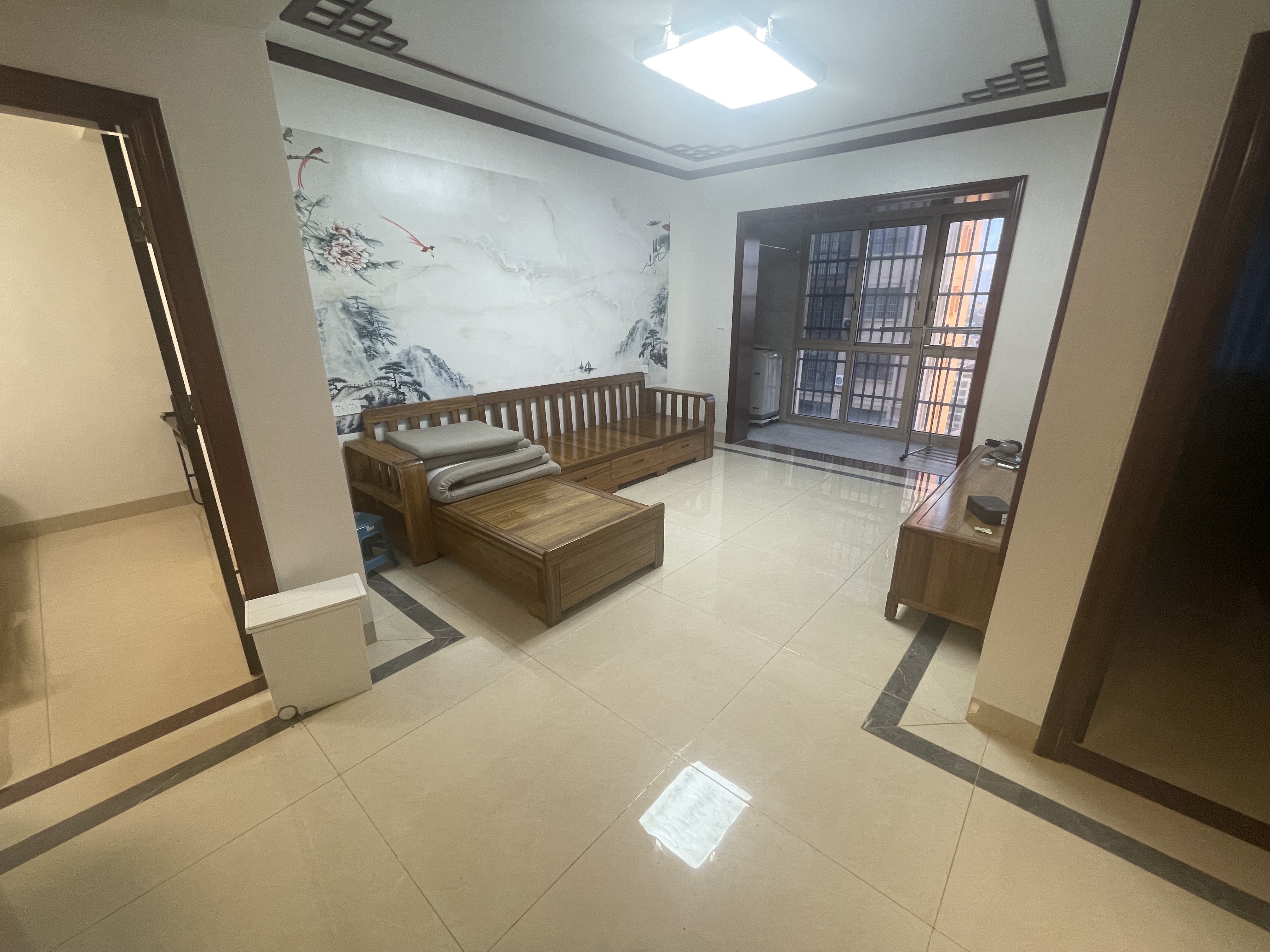 伟业智青春  3室2厅1卫   2800.00元/月