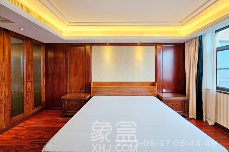 运达中央广场一、二期  3室2厅2卫   10000.00元/月室内图
