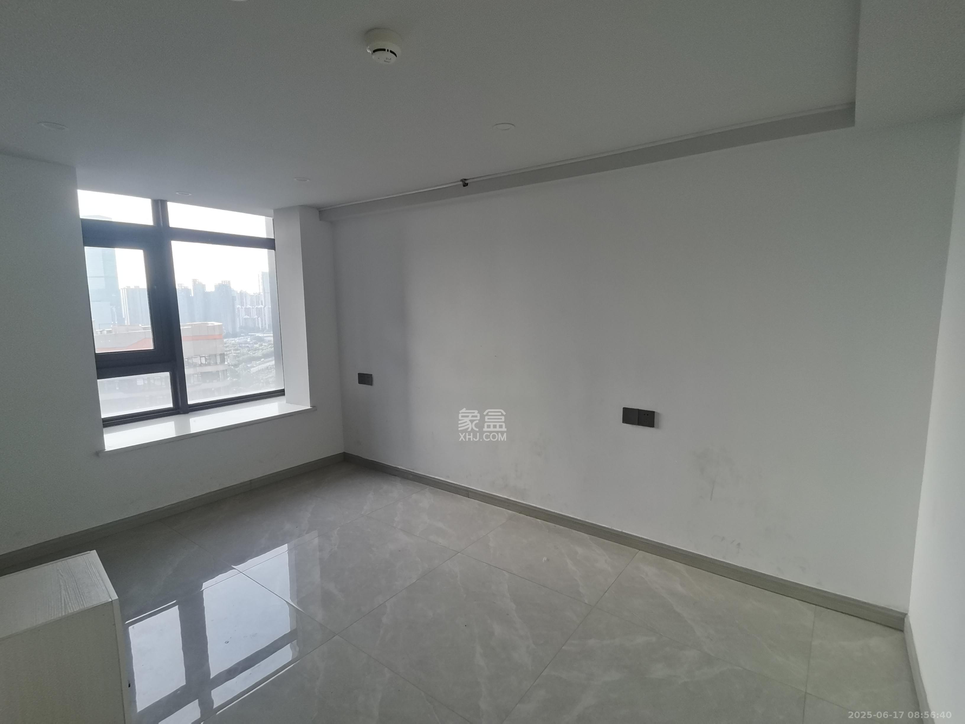 明昇壹城(明昇时代广场)三期 2室1厅1卫 2400.0元/月 明昇壹城(明昇时代广场)三期 2室1厅1卫 2400.0元/月室内图