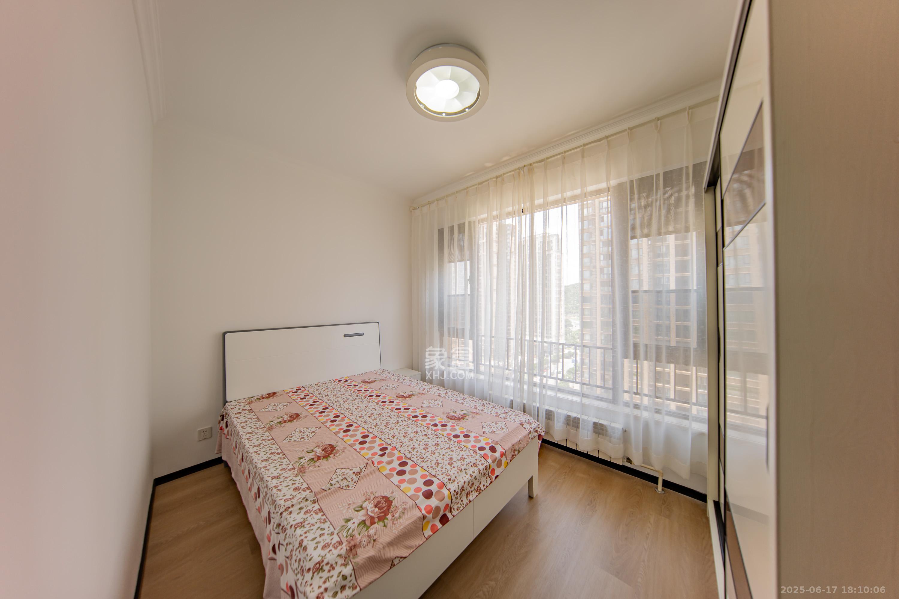 中海国际一期  4室2厅2卫    110.0万 中海国际一期  4室2厅2卫    110.0万卧室