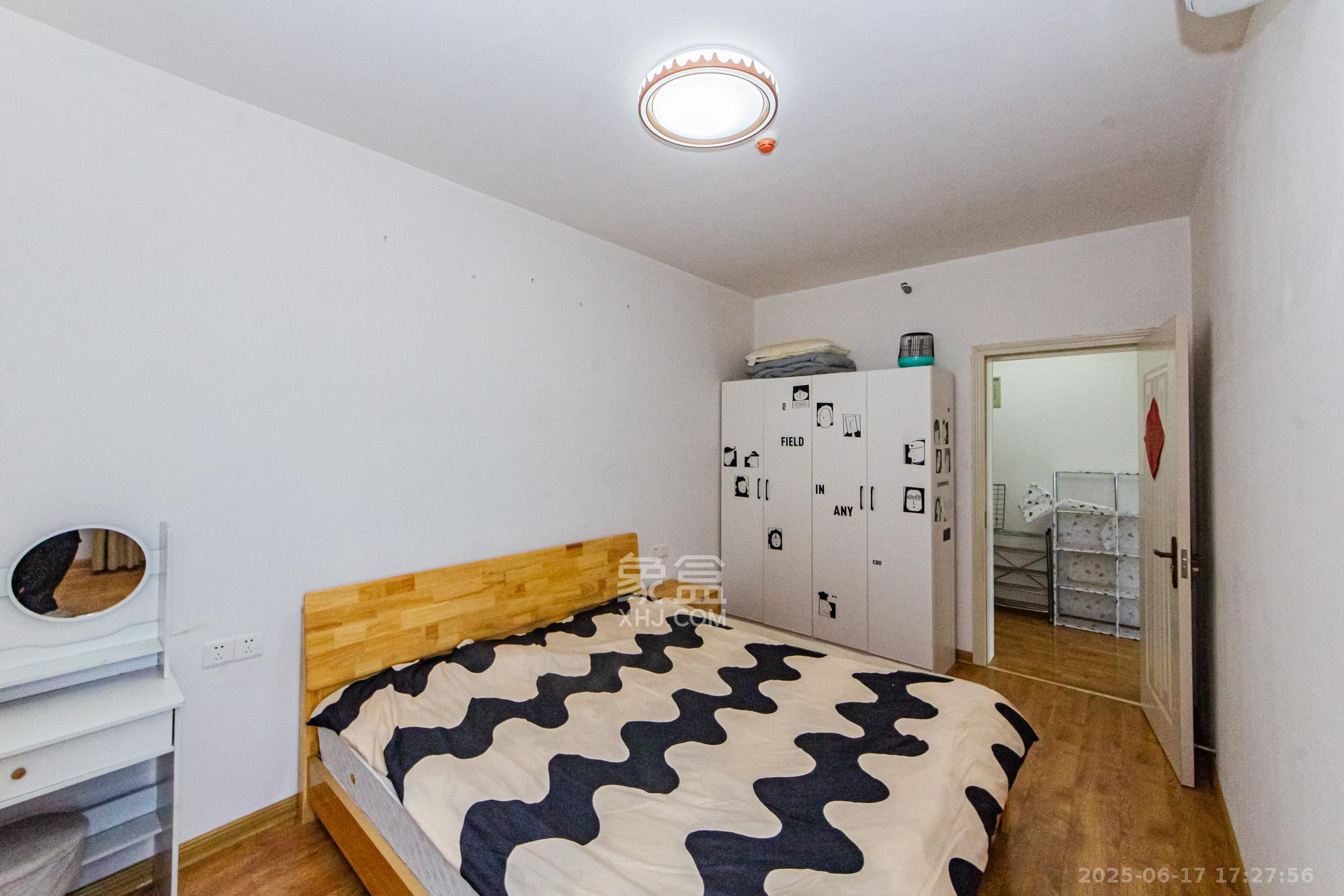 北辰三角洲C3区  3室2厅1卫    138.0万 北辰三角洲C3区  3室2厅1卫    138.0万卧室