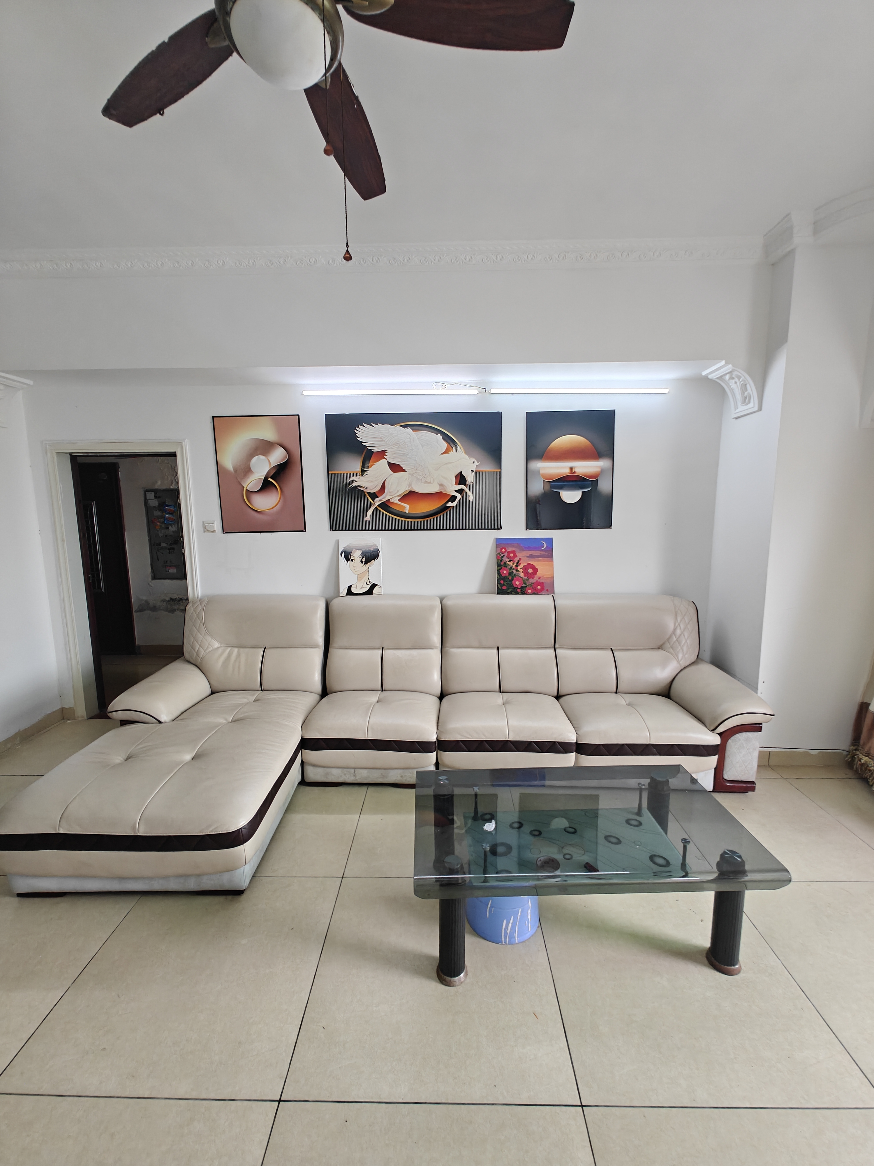 汇亘大厦 1室0厅0卫 2600.0元/月 汇亘大厦 1室0厅0卫 2600.0元/月室内图