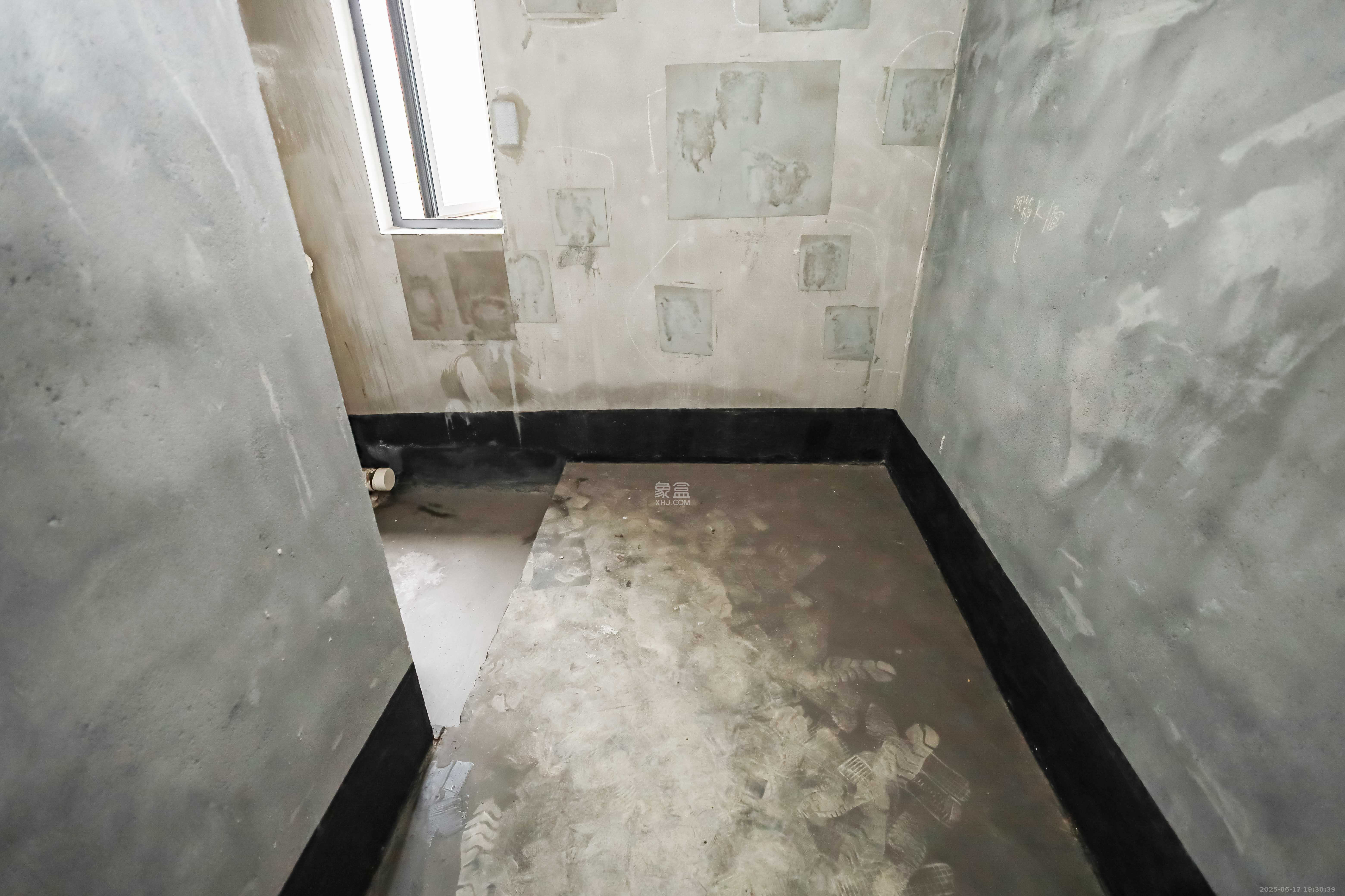 招商雍山湖  5室2厅2卫   315.80万卫生间