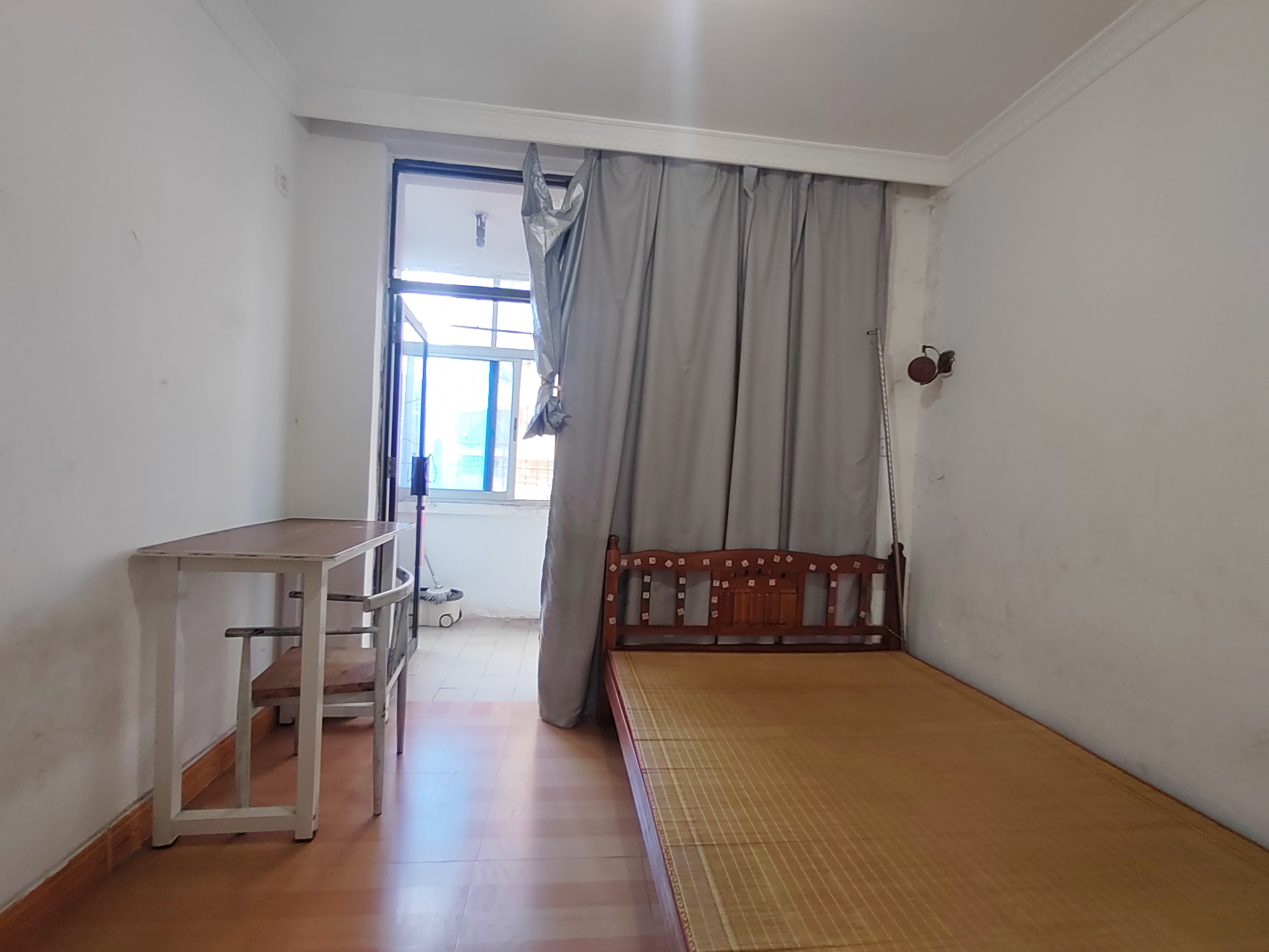 红棉公寓 2室1厅1卫 1800.0元/月 红棉公寓 2室1厅1卫 1800.0元/月室内图