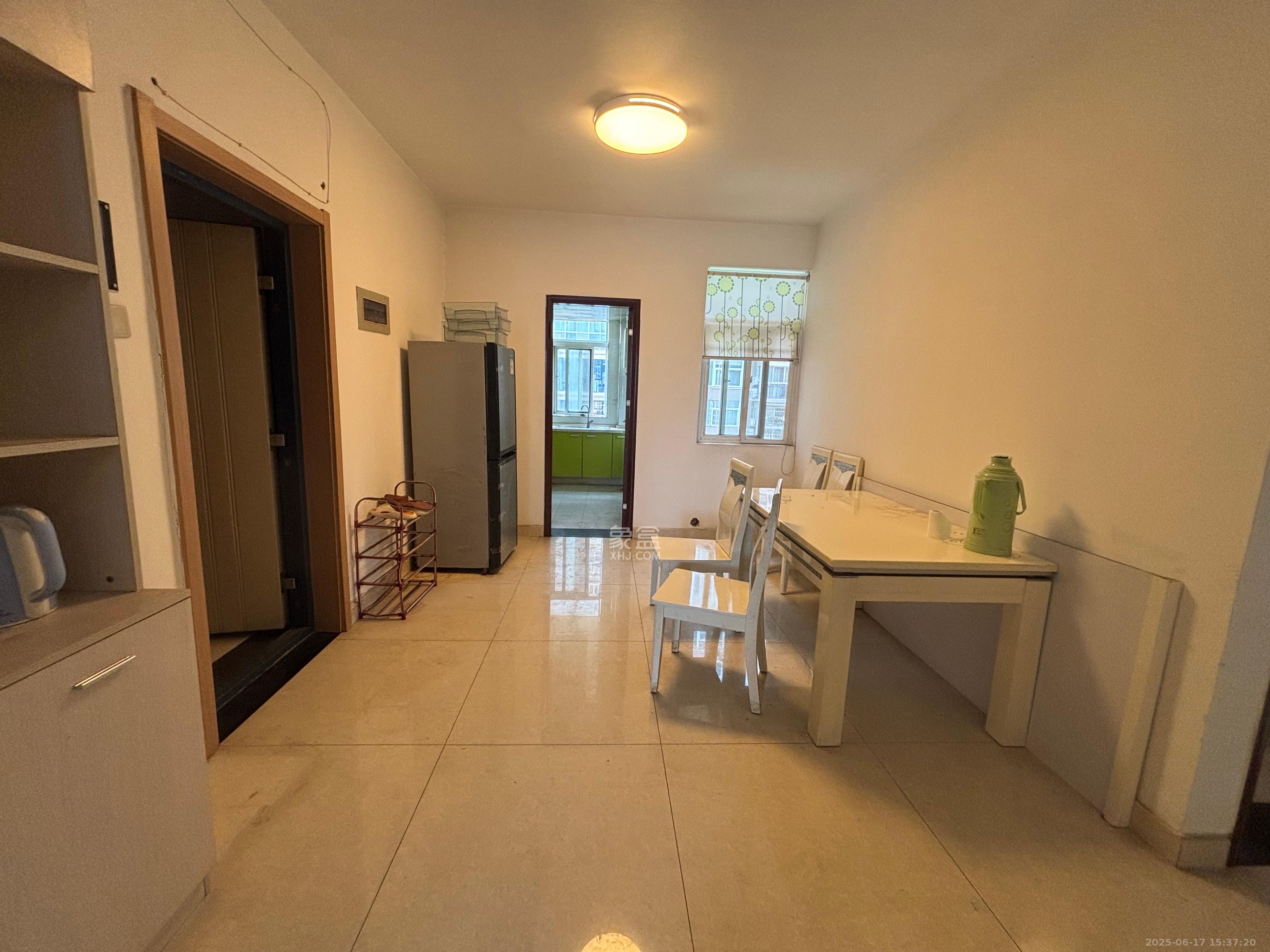 木莲花苑  3室2厅2卫    2500.0元/月 木莲花苑  3室2厅2卫    2500.0元/月室内图1