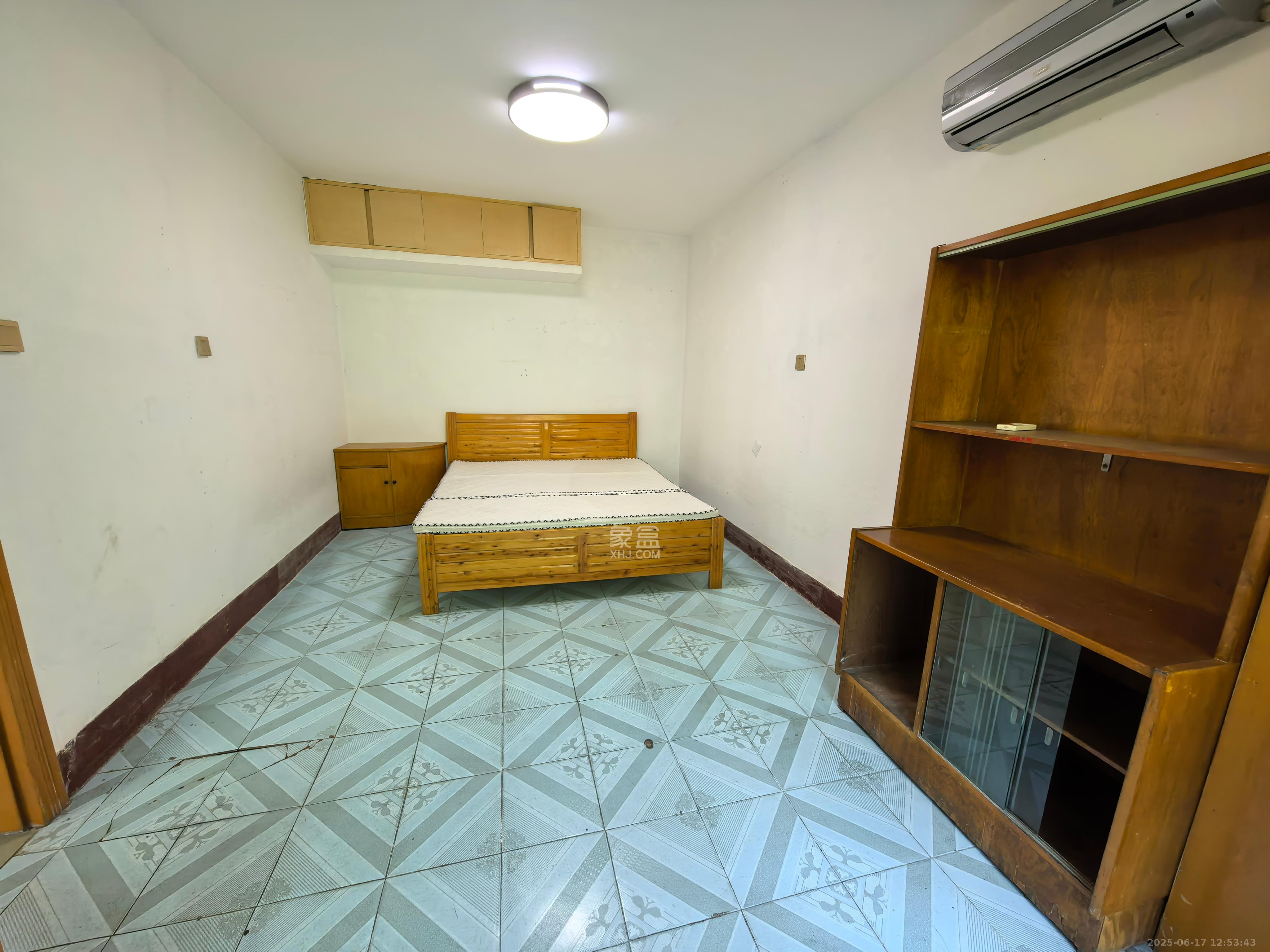 东广济桥社区 2室1厅1卫 1700.0元/月 东广济桥社区 2室1厅1卫 1700.0元/月室内图