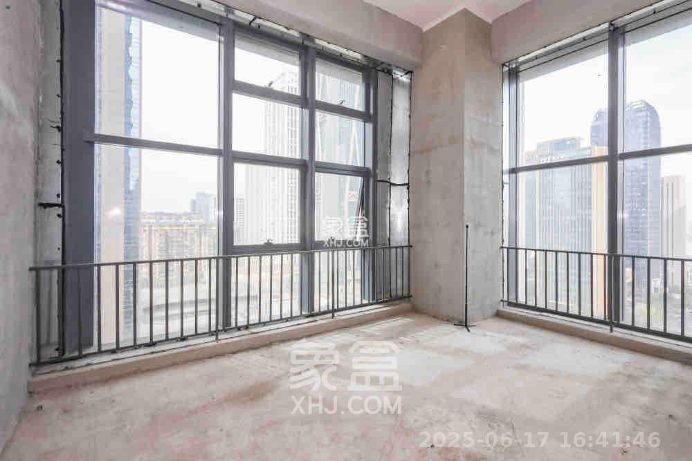 卓越中寰  2室1厅1卫   3200.00元/月室内图