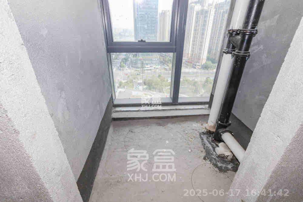 卓越中寰  2室1厅1卫   3200.00元/月室内图