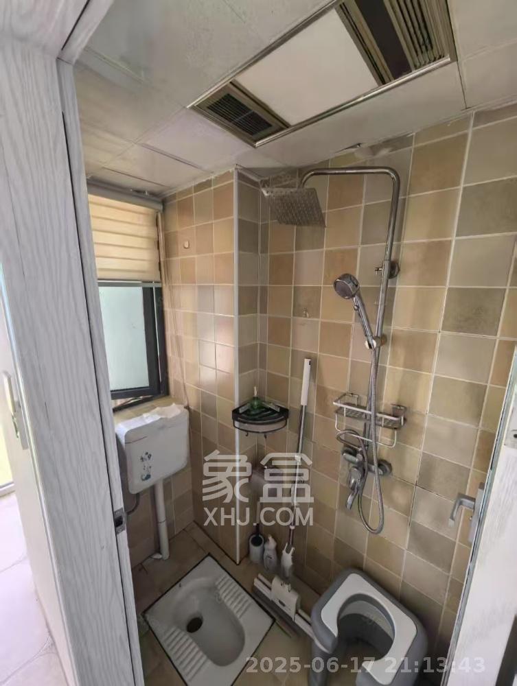 九龙领仕汇  1室1厅1卫   900.00元/月室内图