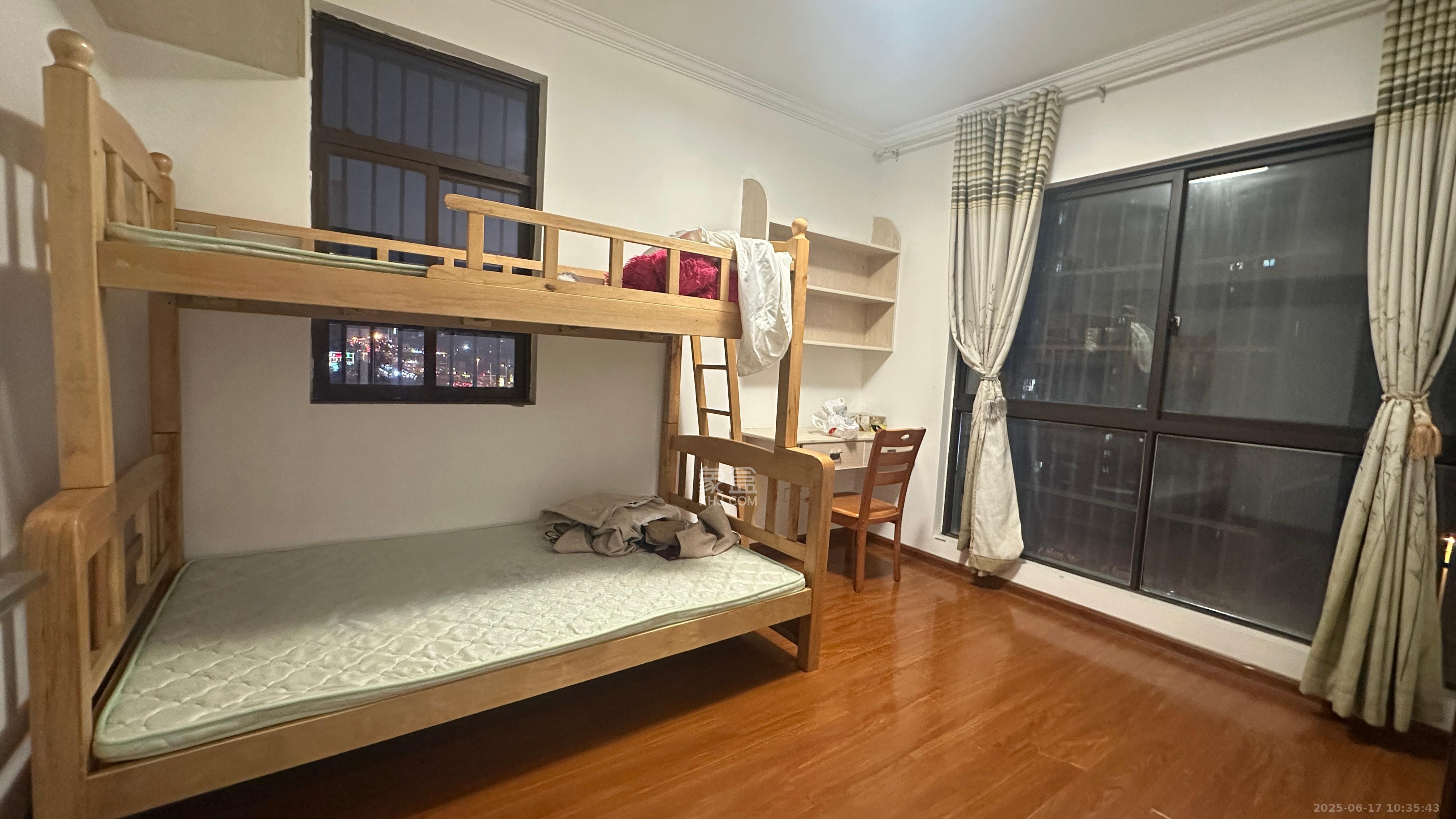 星月绿洲  4室2厅2卫    2400.0元/月 星月绿洲  4室2厅2卫    2400.0元/月室内图