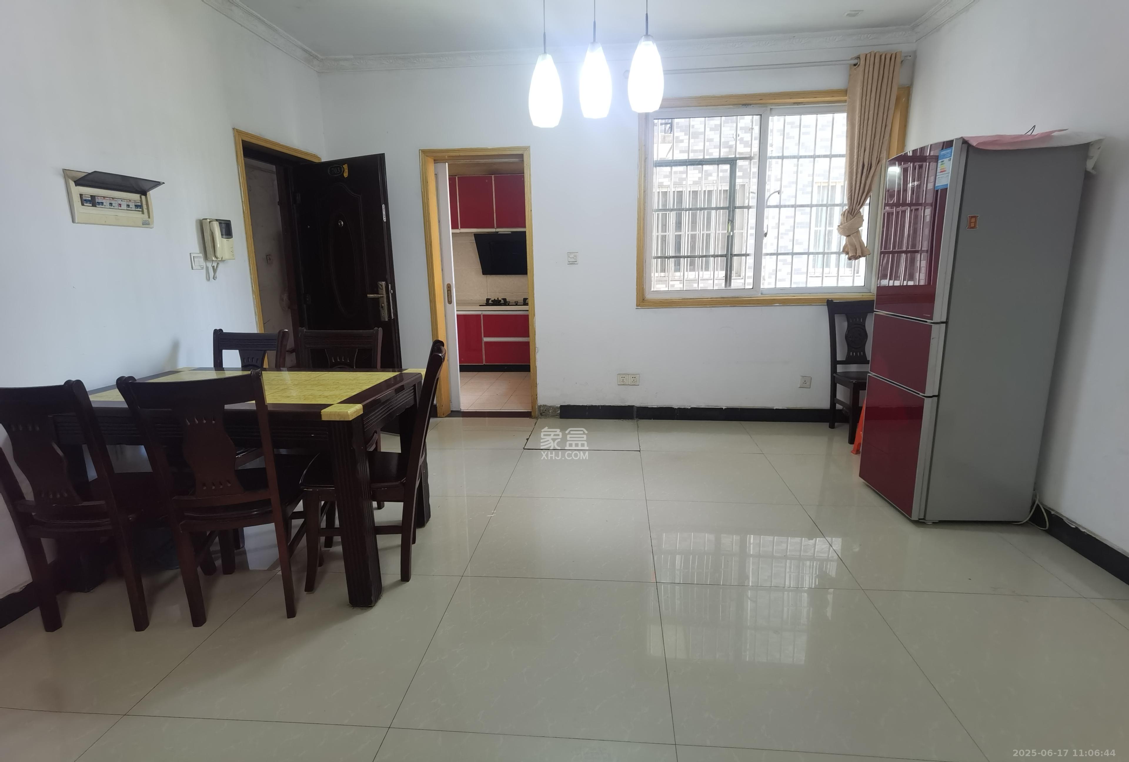 明天一城 2室2厅1卫 1500.0元/月 明天一城 2室2厅1卫 1500.0元/月室内图