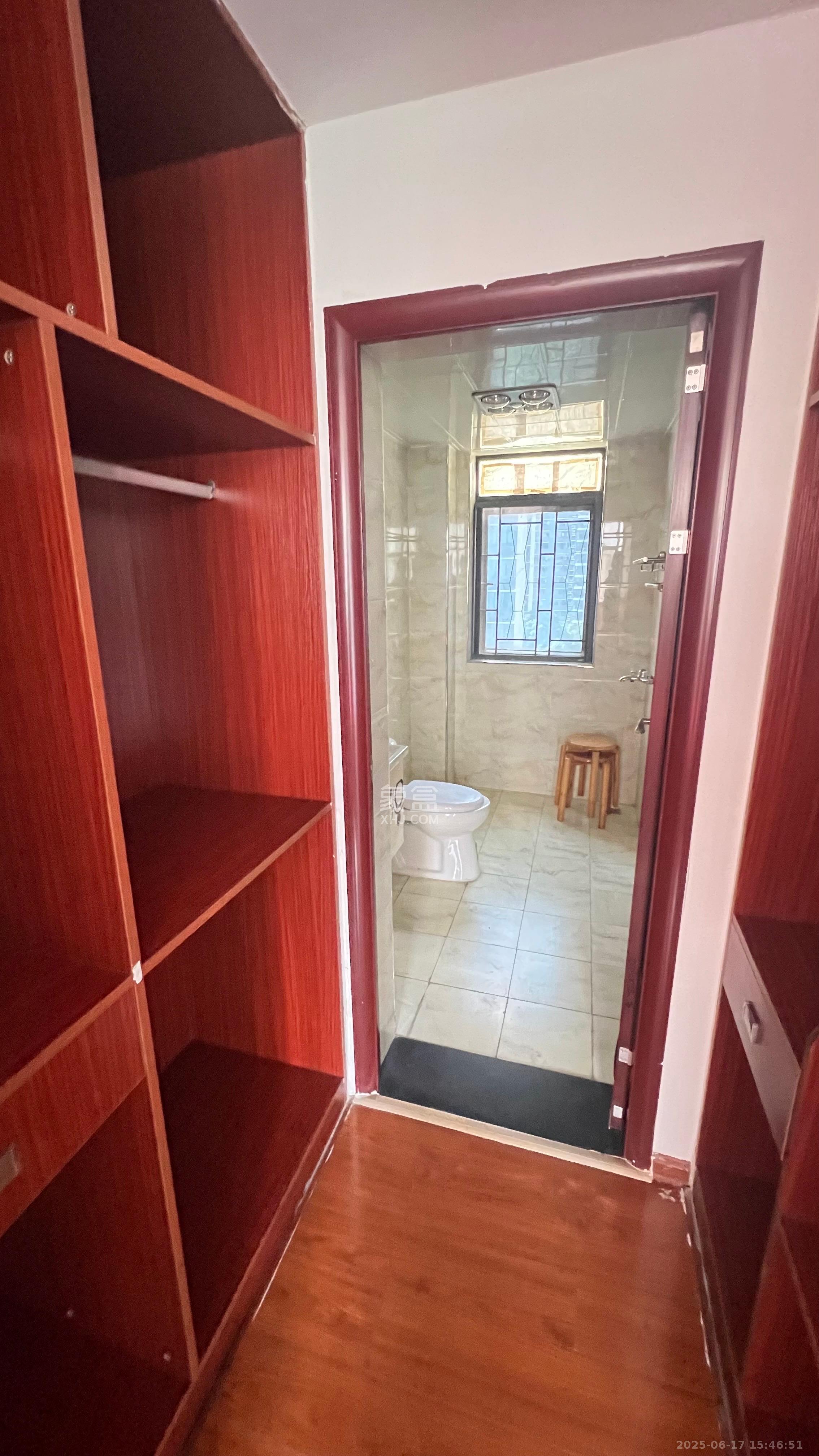 湘水熙园 4室2厅1卫 2400.0元/月 湘水熙园 4室2厅1卫 2400.0元/月室内图