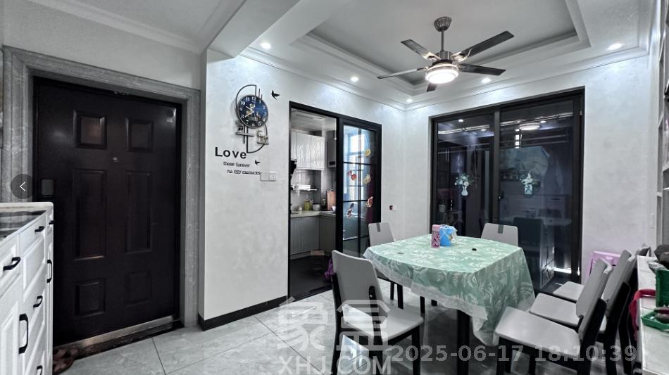 福天藏郡院子  4室2厅1卫    3000.0元/月室内图