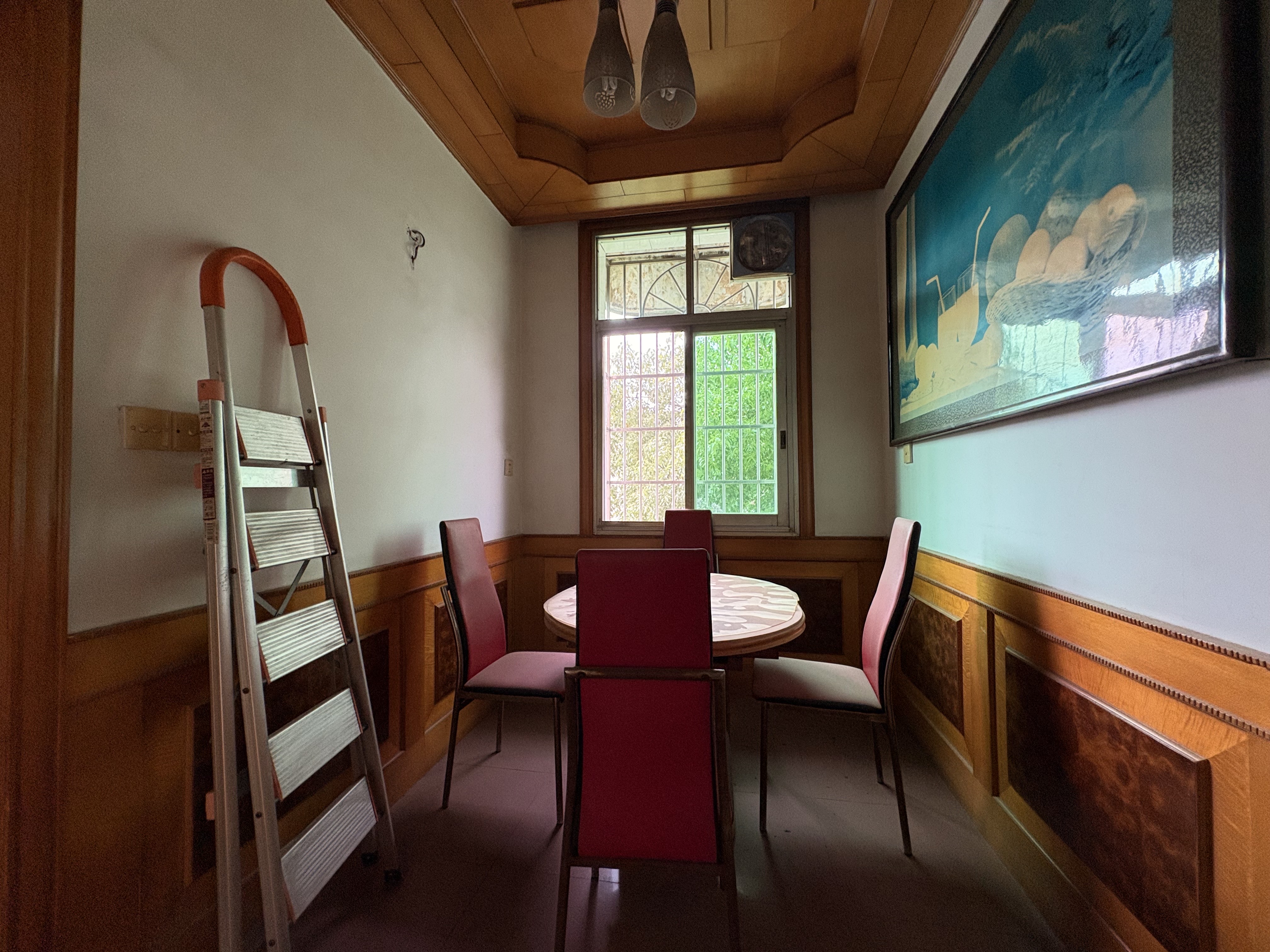 罗溪路散盘  3室2厅2卫    1000.0元/月 罗溪路散盘  3室2厅2卫    1000.0元/月室内图