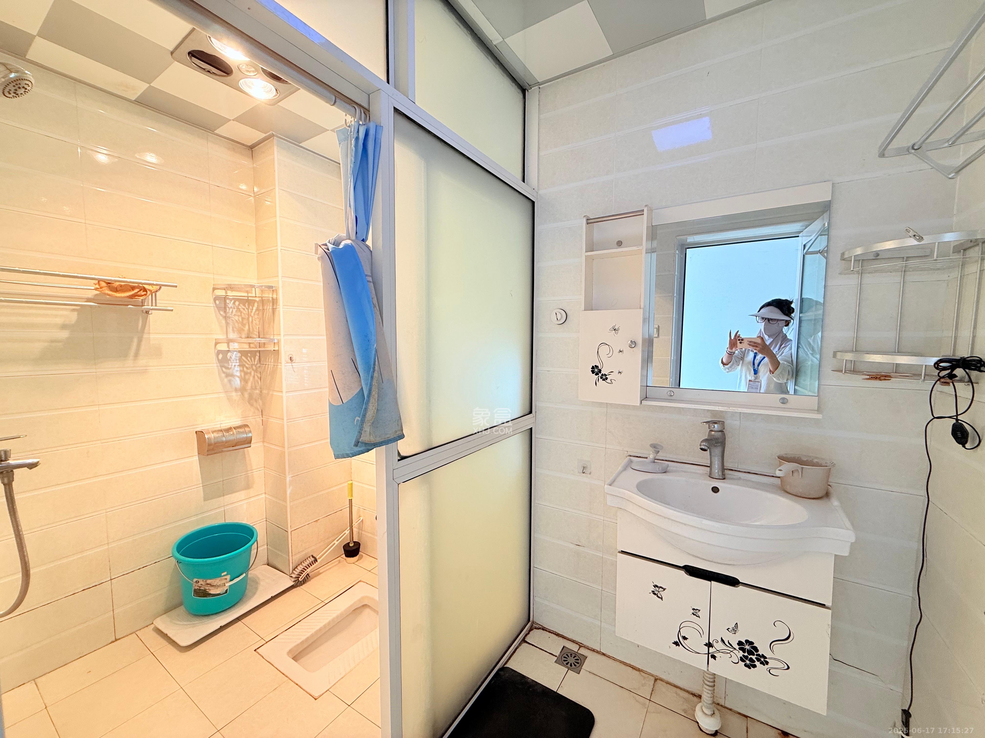 雅致名园 3室2厅2卫 3600.0元/月 雅致名园 3室2厅2卫 3600.0元/月室内图