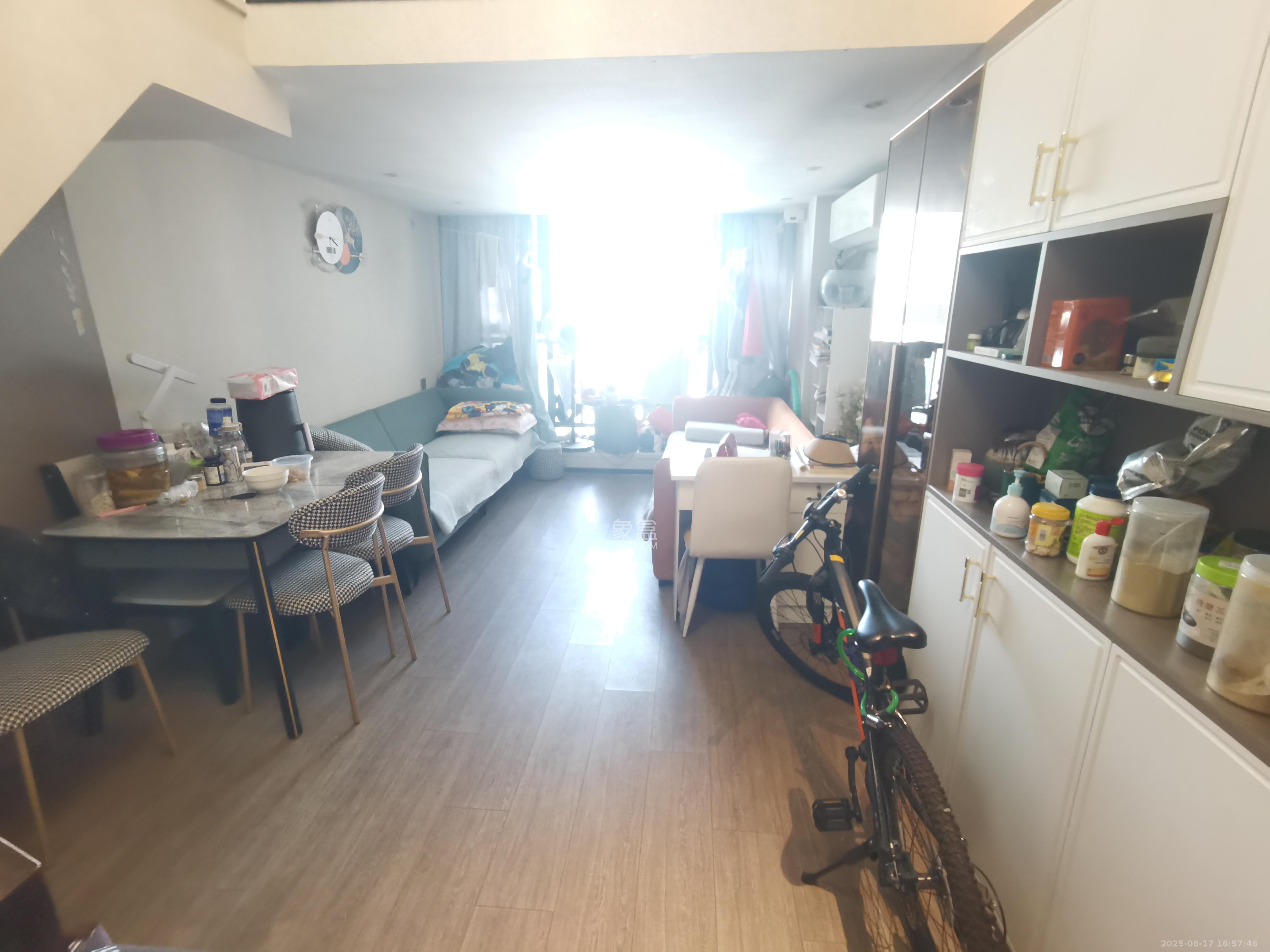 中一鲲出（鲲鹏府）  2室1厅1卫   2600.00元/月