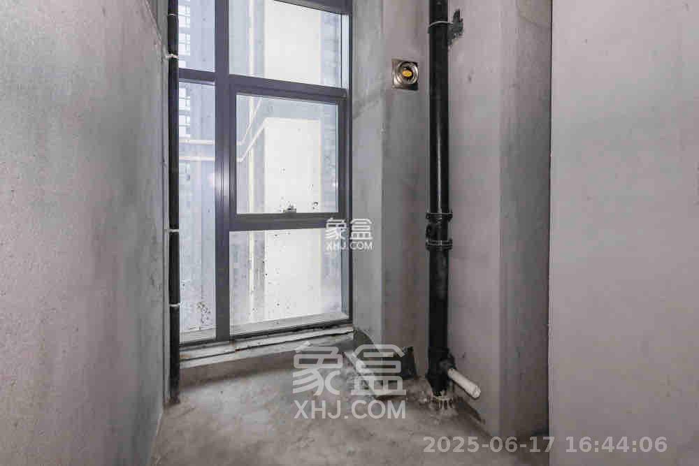 卓越中寰 2室1厅1卫 3800.0元/月 卓越中寰 2室1厅1卫 3800.0元/月室内图