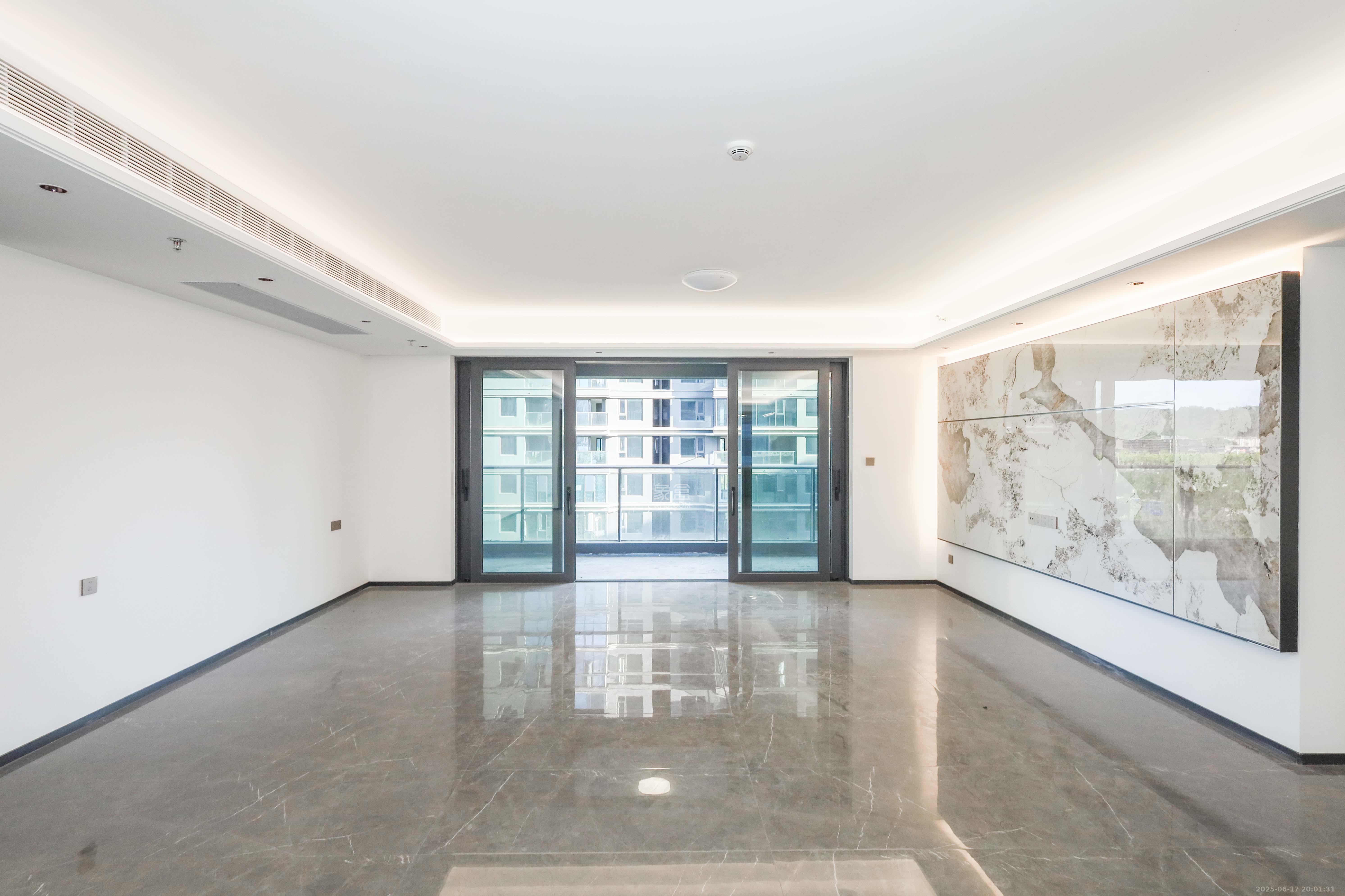 绿城招商桂语雲峯  4室2厅3卫    398.0万 绿城招商桂语雲峯  4室2厅3卫    398.0万