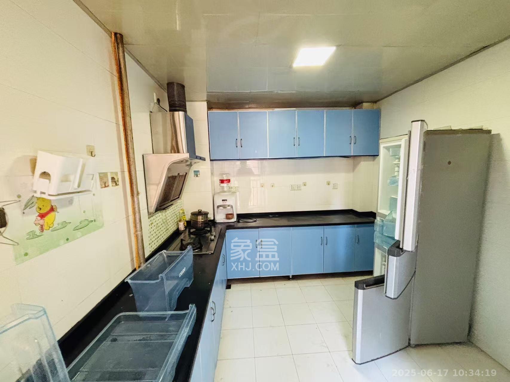 天城湖光山色 2室1厅1卫 2200.0元/月 天城湖光山色 2室1厅1卫 2200.0元/月室内图