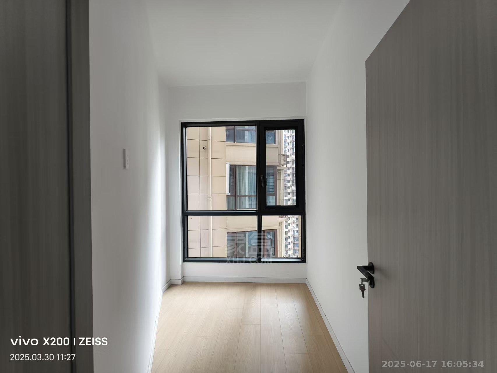 金轮津桥华府 4室2厅2卫 2000.0元/月 金轮津桥华府 4室2厅2卫 2000.0元/月户型图