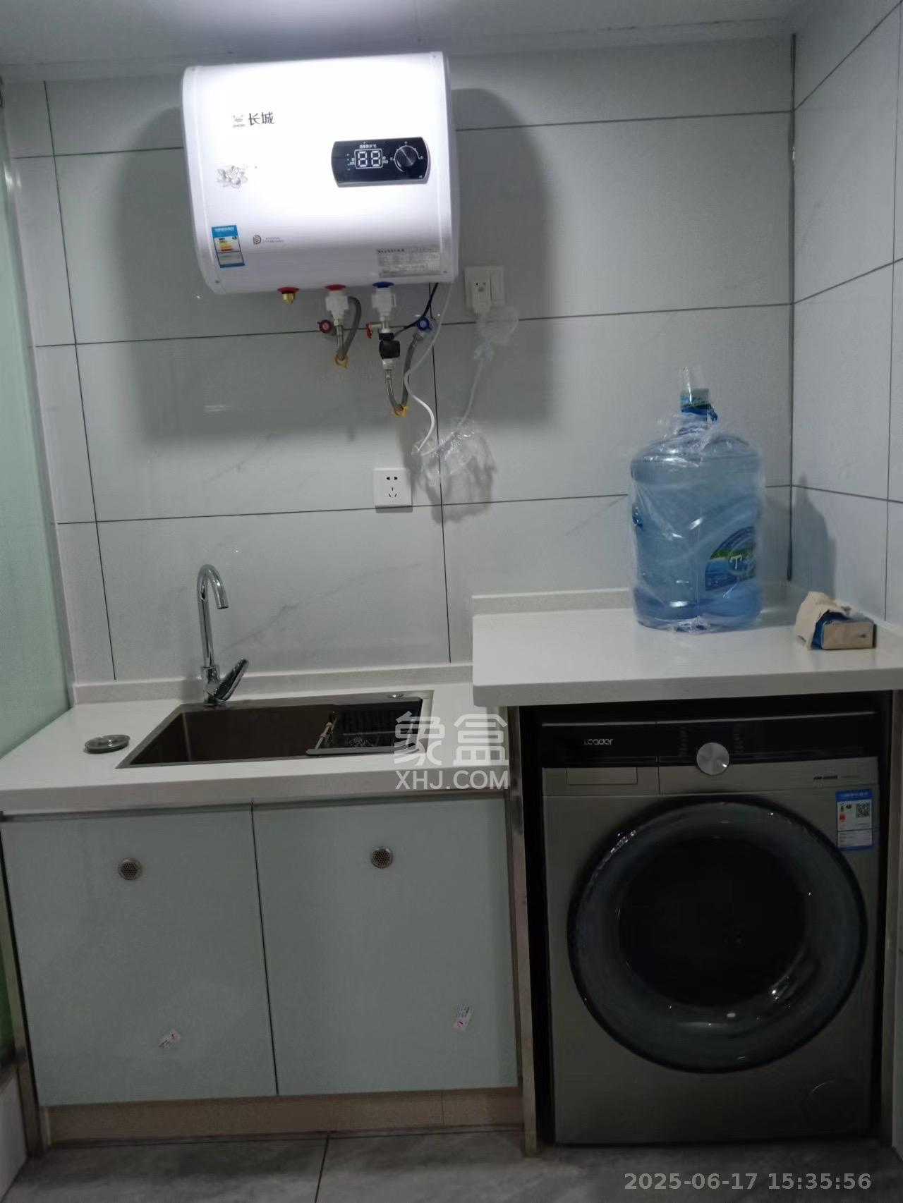 正荣财富中心  2室1厅1卫    1400.0元/月