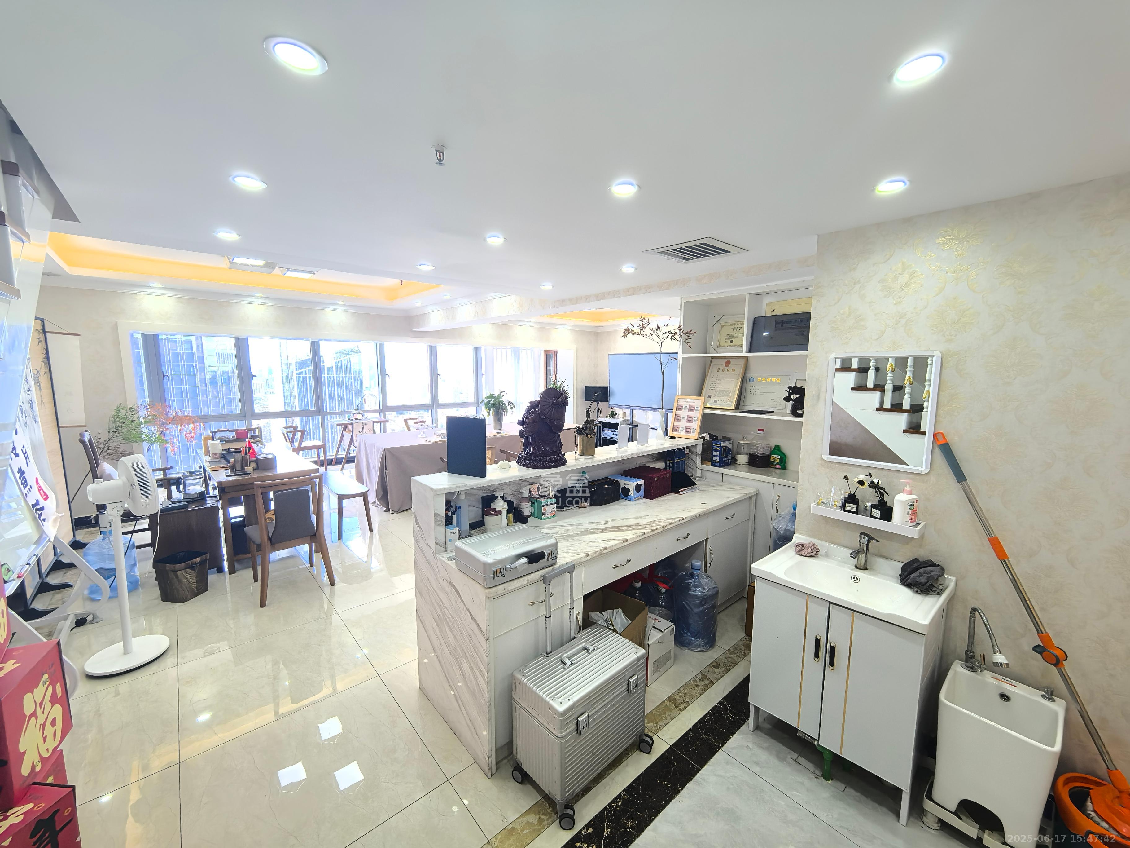 保利国际广场 4室0厅0卫 12000.0元/月 保利国际广场 4室0厅0卫 12000.0元/月室内图