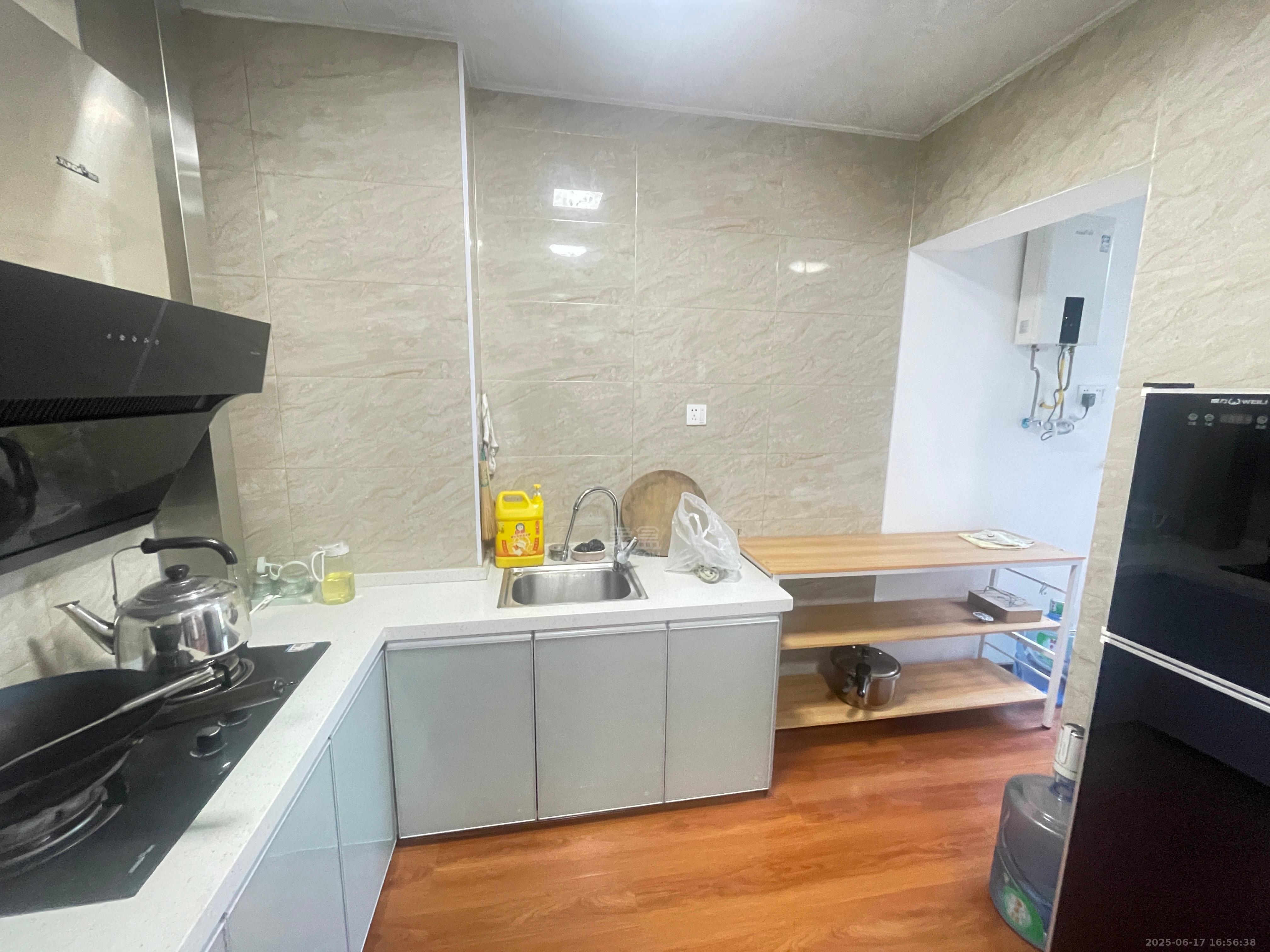 中泰财富湘江 2室2厅1卫 2000.0元/月 中泰财富湘江 2室2厅1卫 2000.0元/月室内图