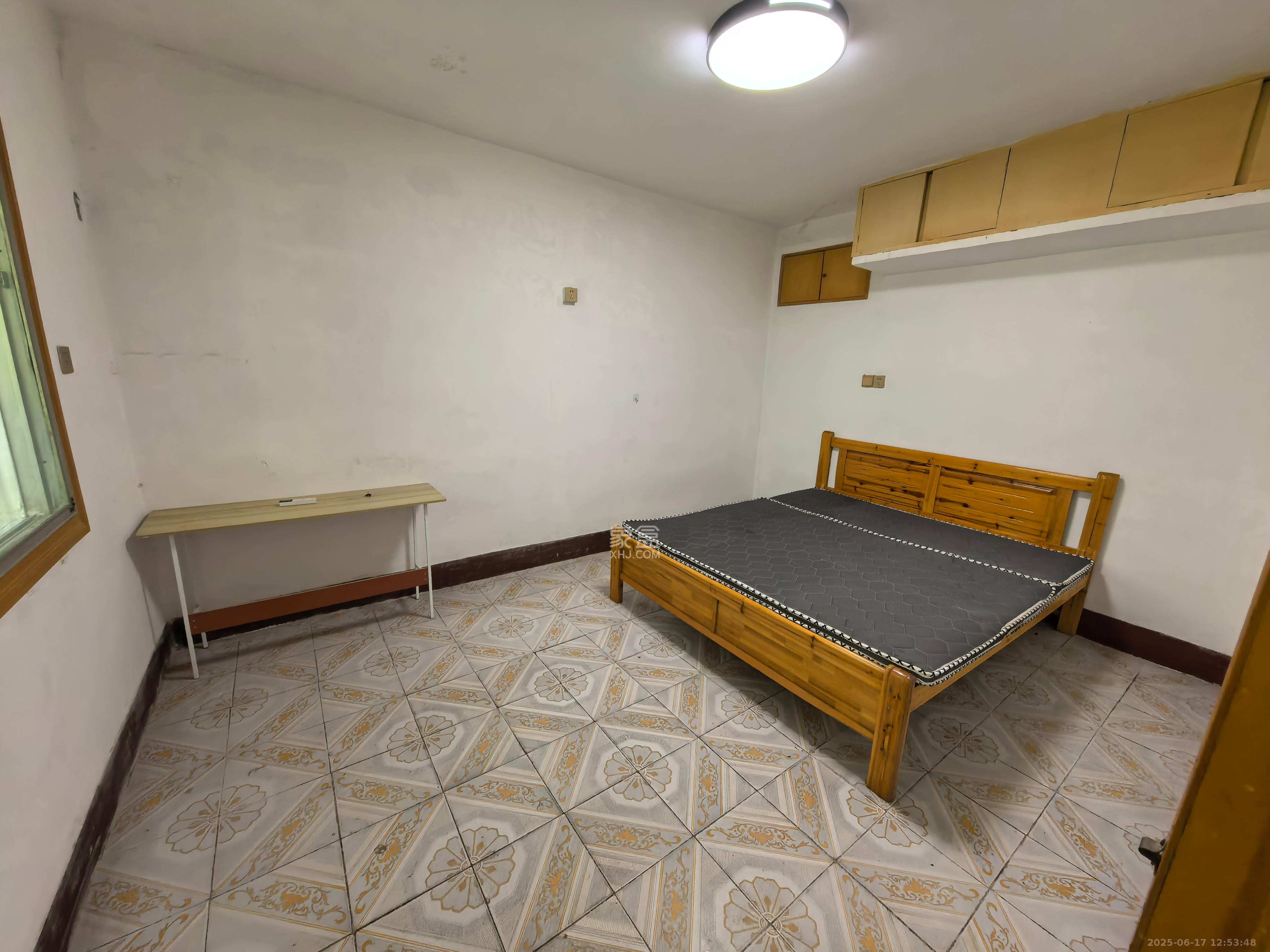 东广济桥社区 2室1厅1卫 1700.0元/月 东广济桥社区 2室1厅1卫 1700.0元/月室内图