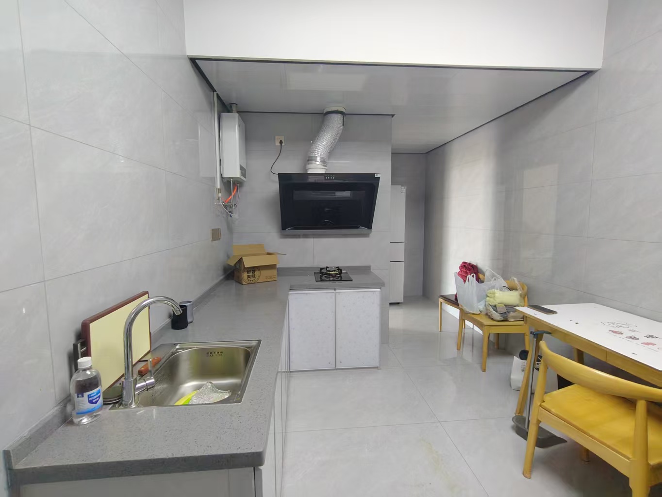 长湖新村 2室1厅1卫 1500.0元/月 长湖新村 2室1厅1卫 1500.0元/月室内图