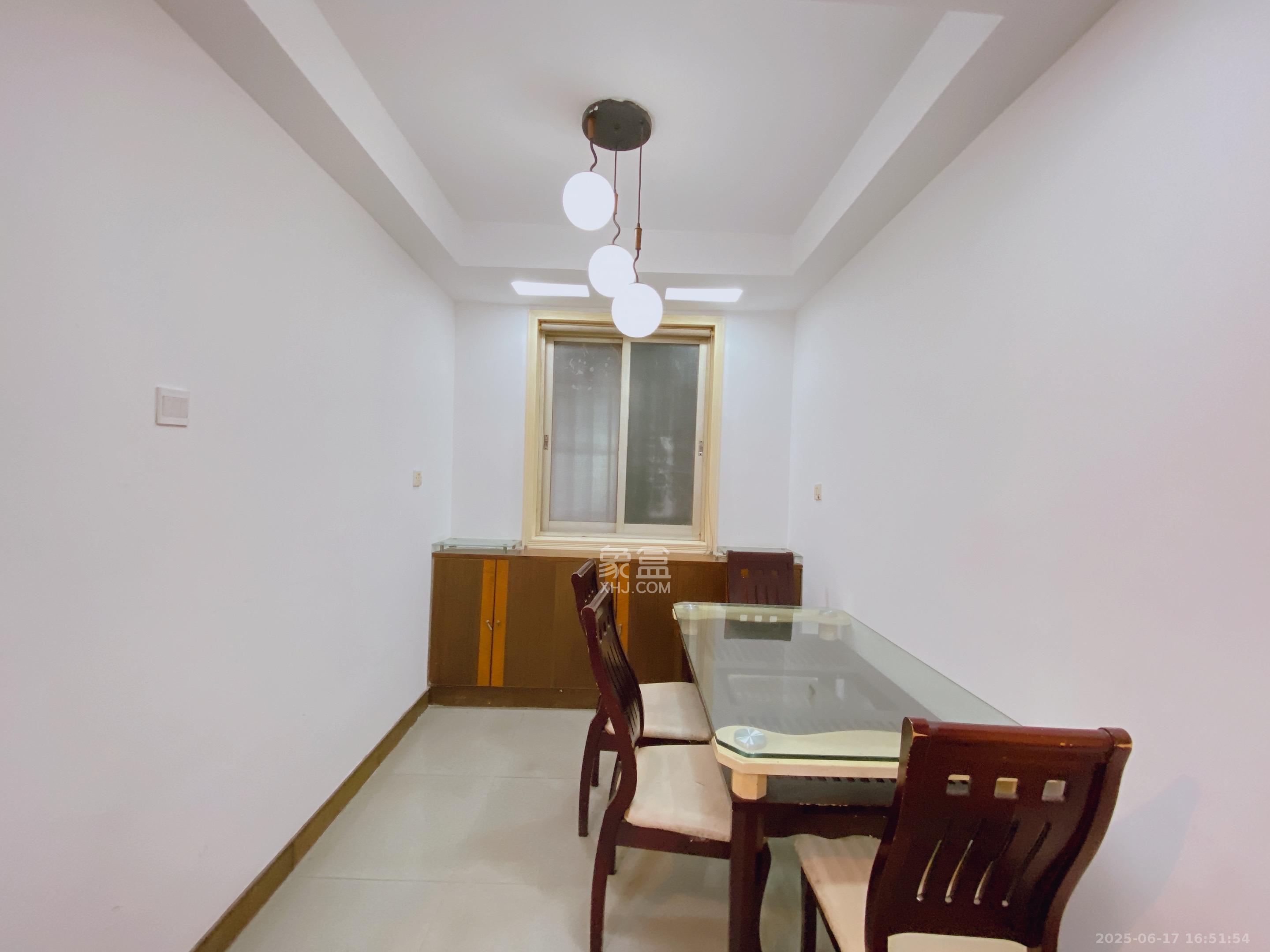 海东青大厦  3室2厅2卫    3000.0元/月室内图