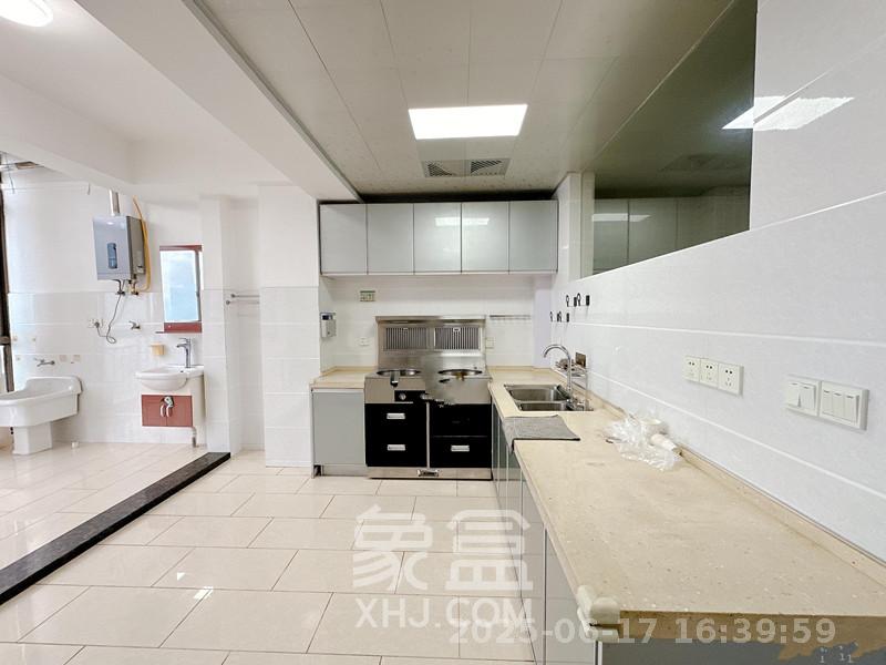 长宝1667  3室2厅1卫   4800.00元/月室内图