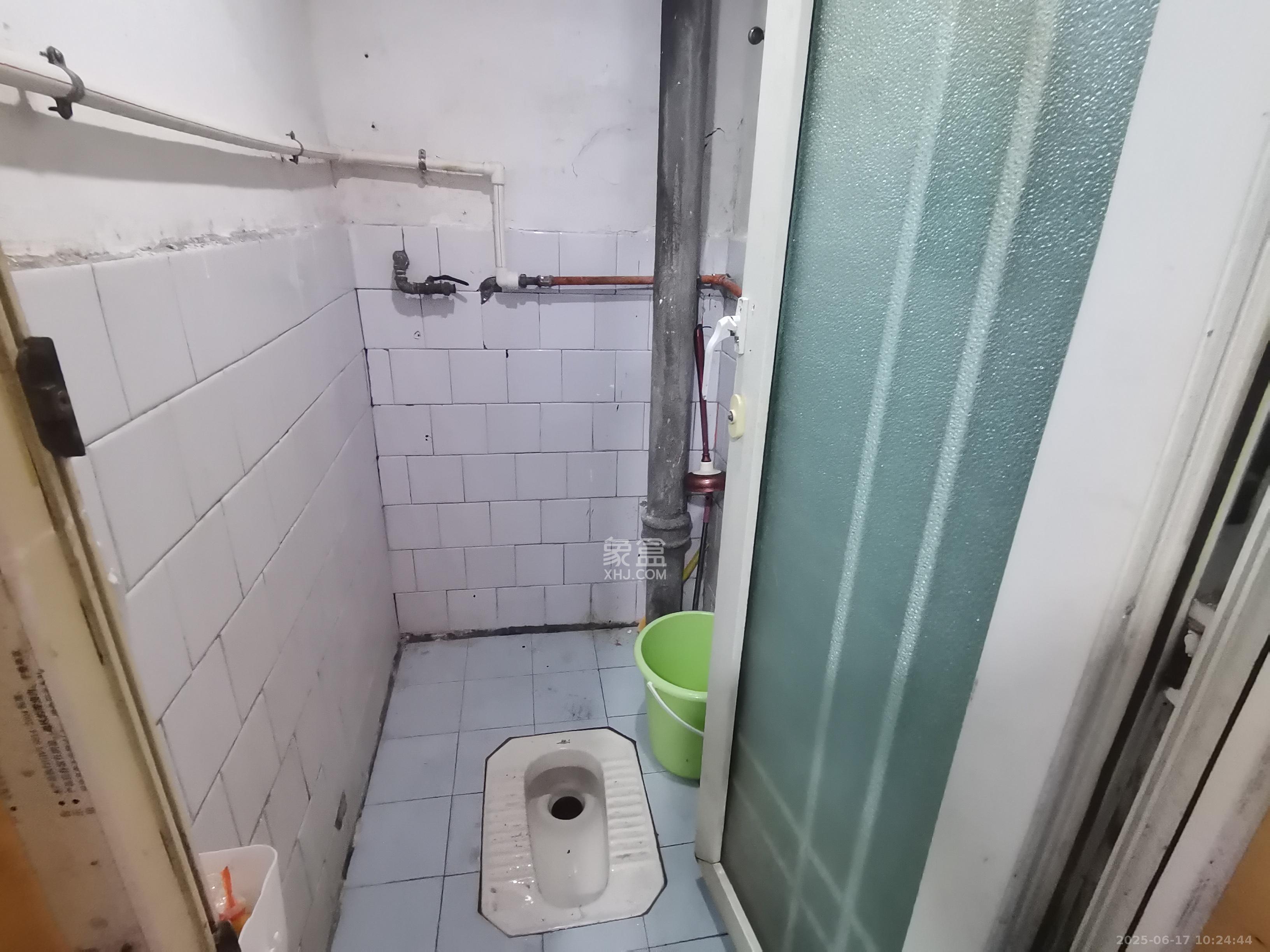 左家塘散盘(营山巷、曾家湾巷、妹子山巷) 2室1厅1卫 1100.0元/月 左家塘散盘(营山巷、曾家湾巷、妹子山巷) 2室1厅1卫 1100.0元/月室内图