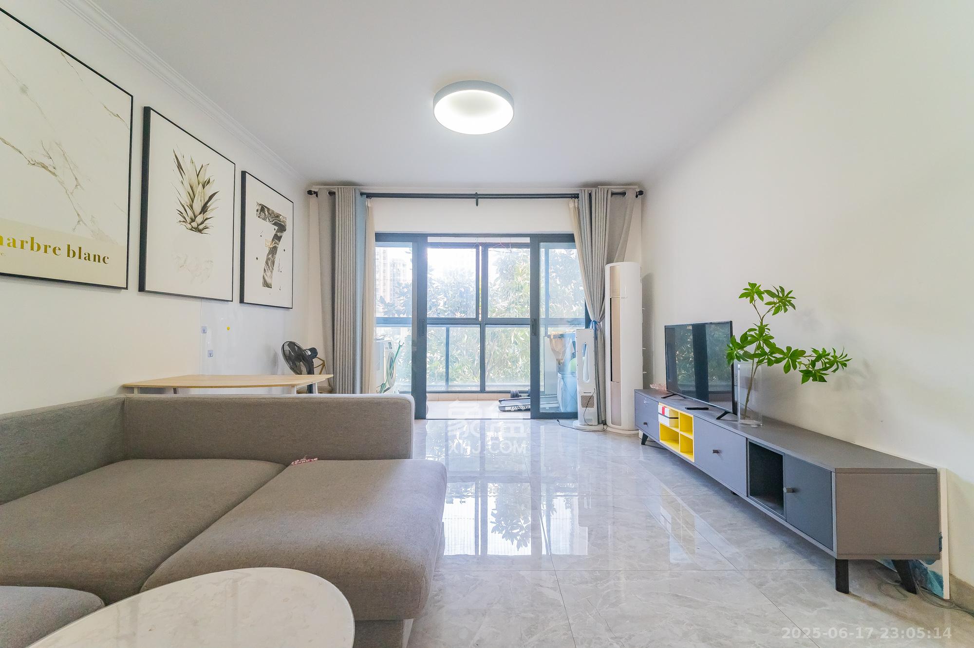 蓝山郡  2室2厅1卫    55.0万 蓝山郡  2室2厅1卫    55.0万