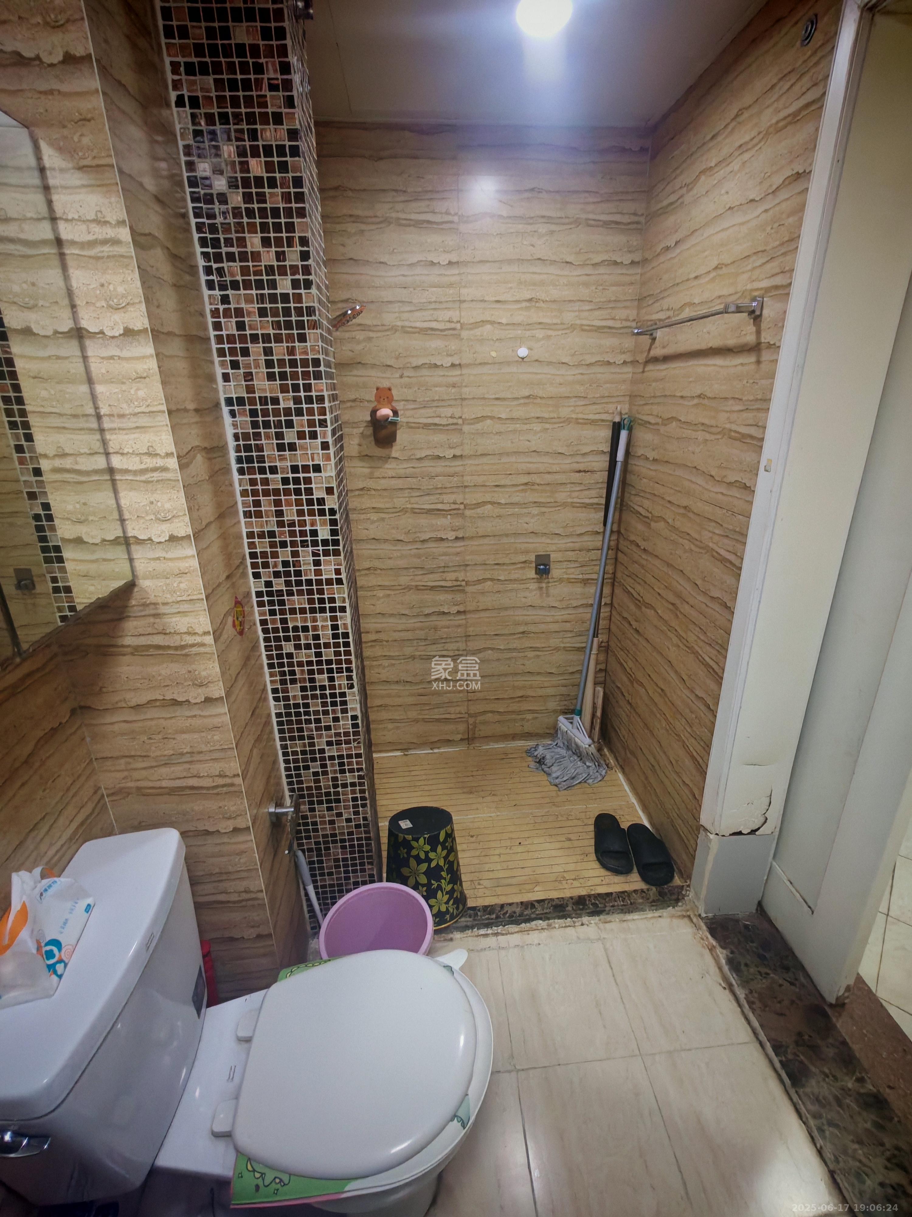 米兰春天  1室1厅1卫    1100.0元/月室内图