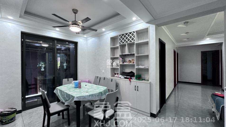 福天藏郡院子  4室2厅1卫    3000.0元/月 福天藏郡院子  4室2厅1卫    3000.0元/月室内图