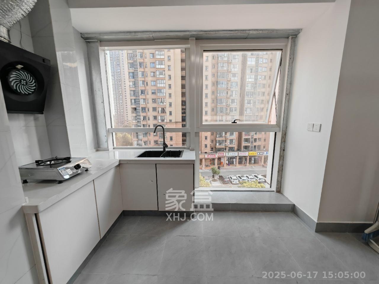 中建嘉和城  1室0厅0卫    1400.0元/月 中建嘉和城  1室0厅0卫    1400.0元/月室内图