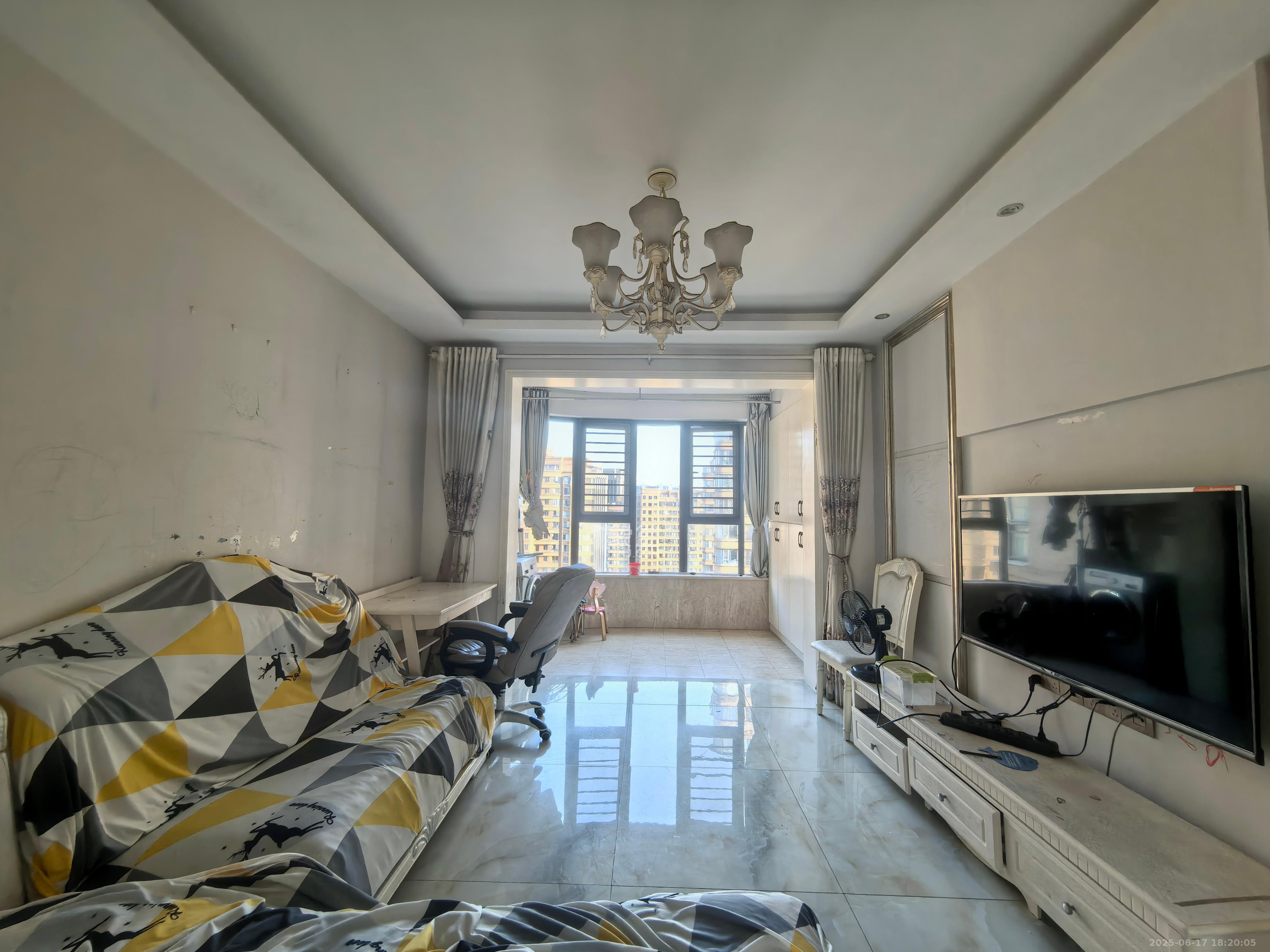 五矿万境水岸一期(万境水岸嘉苑)  3室2厅1卫    2300.0元/月 五矿万境水岸一期(万境水岸嘉苑)  3室2厅1卫    2300.0元/月