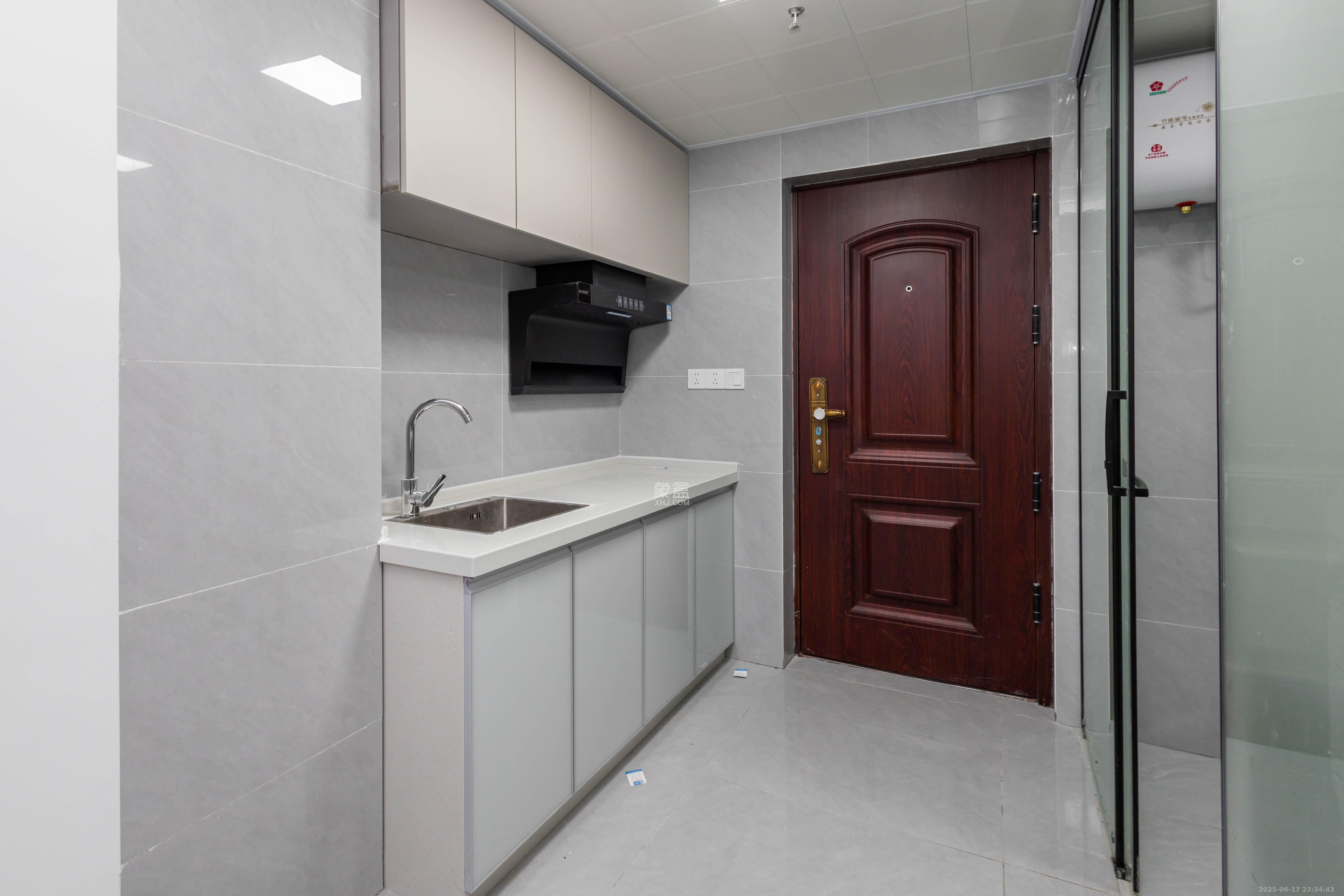 海德公园 1室1厅1卫 25.8万 海德公园 1室1厅1卫 25.8万厨房