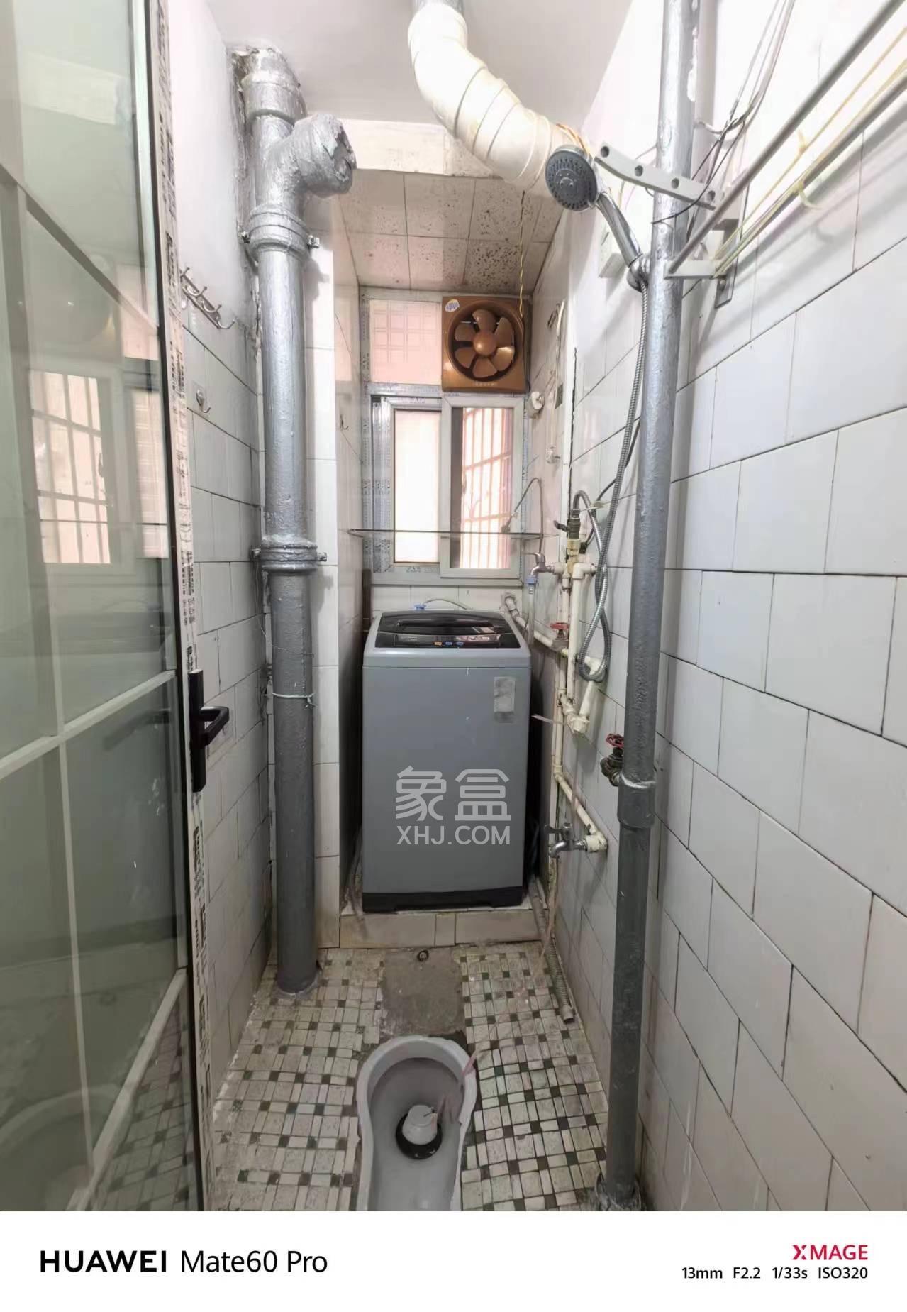 东风一村社区房（王家垅）  2室1厅1卫   1300.00元/月室内图