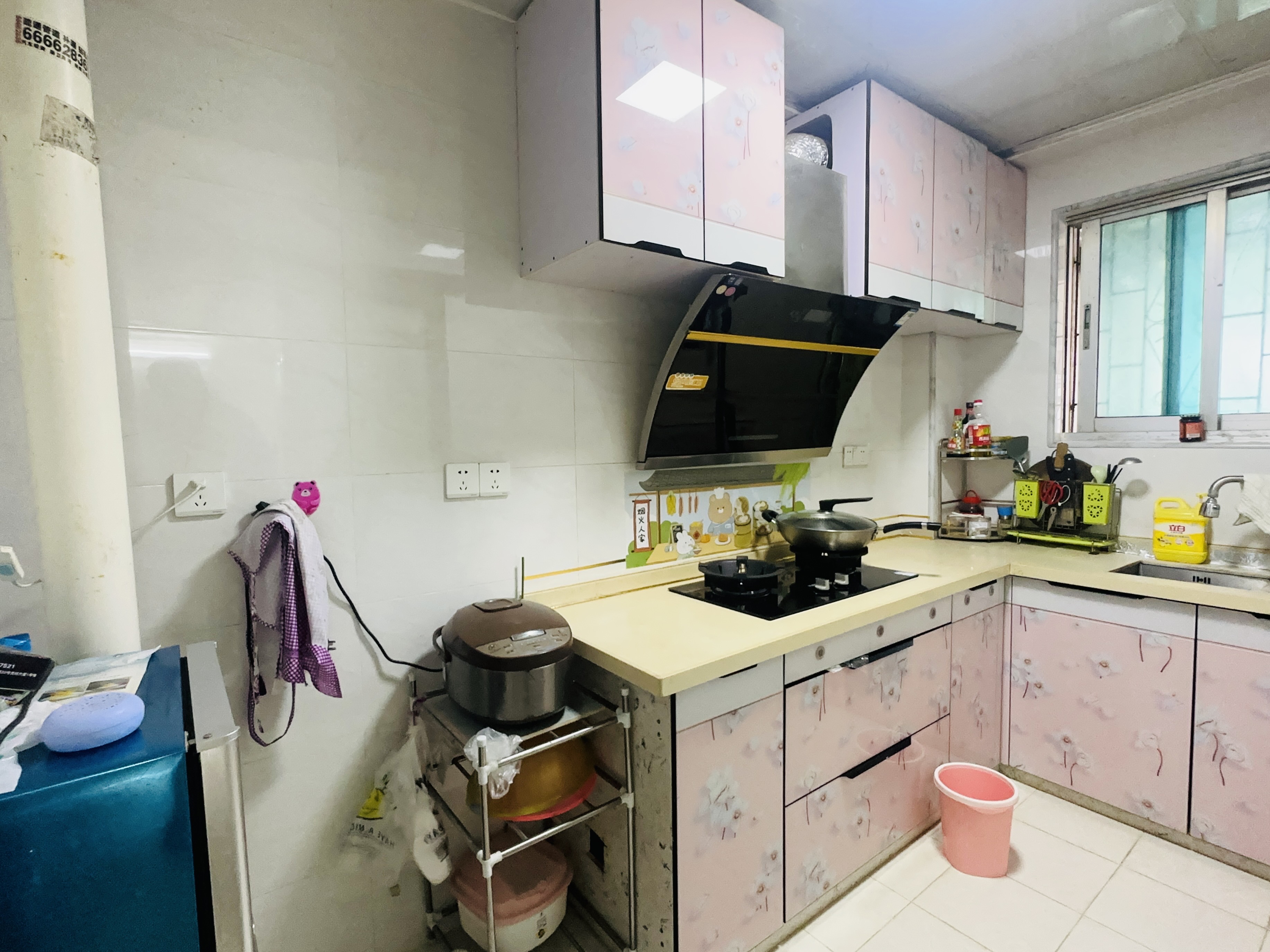 海口市邮政局农垦宿舍 2室2厅1卫 88.0万 海口市邮政局农垦宿舍 2室2厅1卫 88.0万客厅